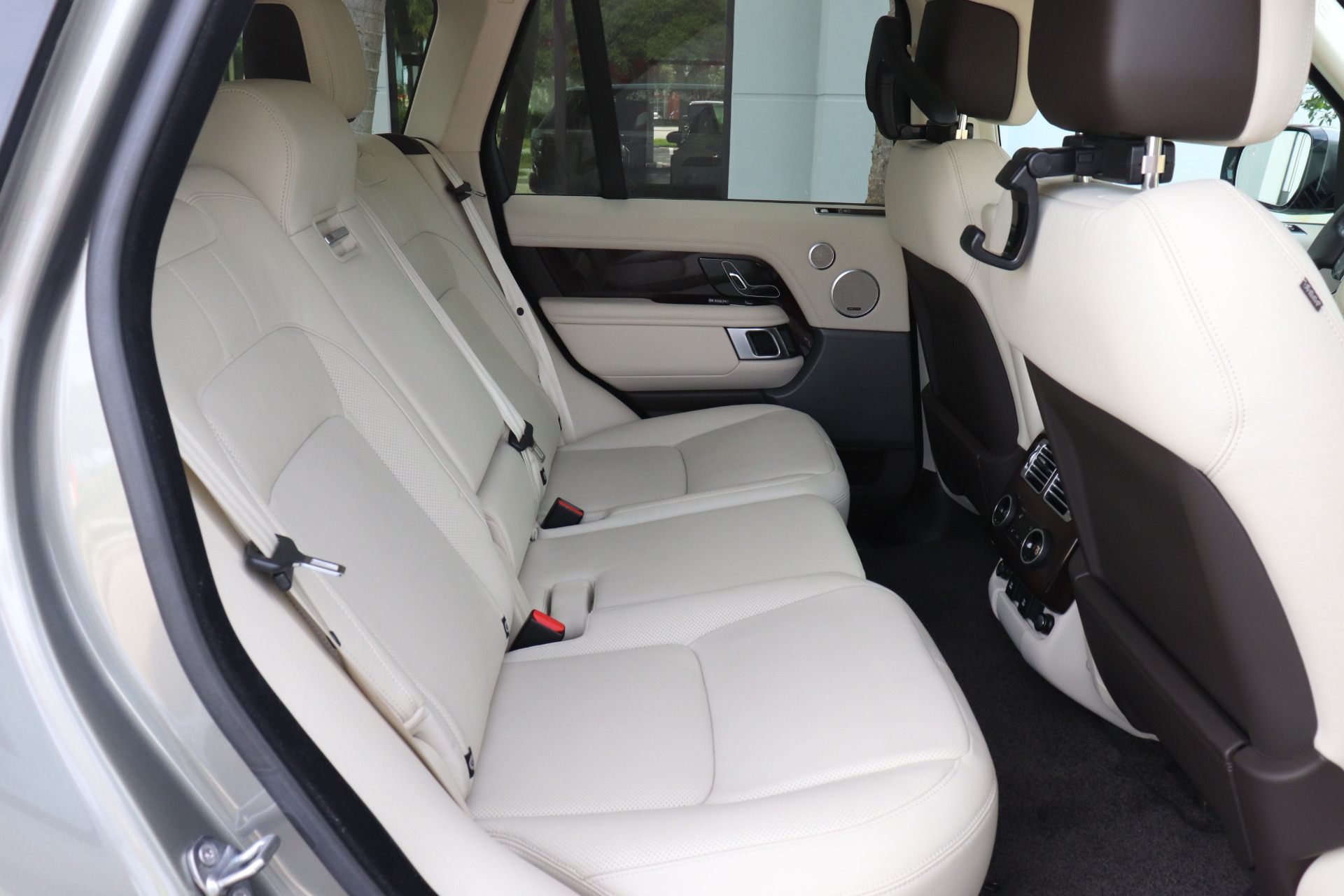 Used-2021-Land-Rover-Range-Rover-P400-HSE-Westminster-Edition