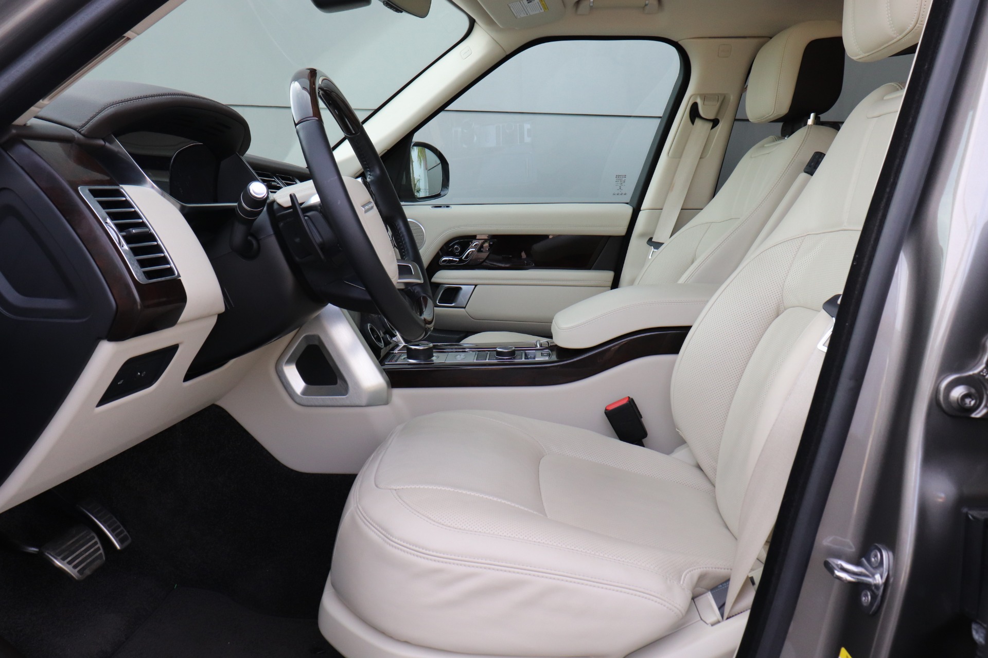 Used-2021-Land-Rover-Range-Rover-P400-HSE-Westminster-Edition