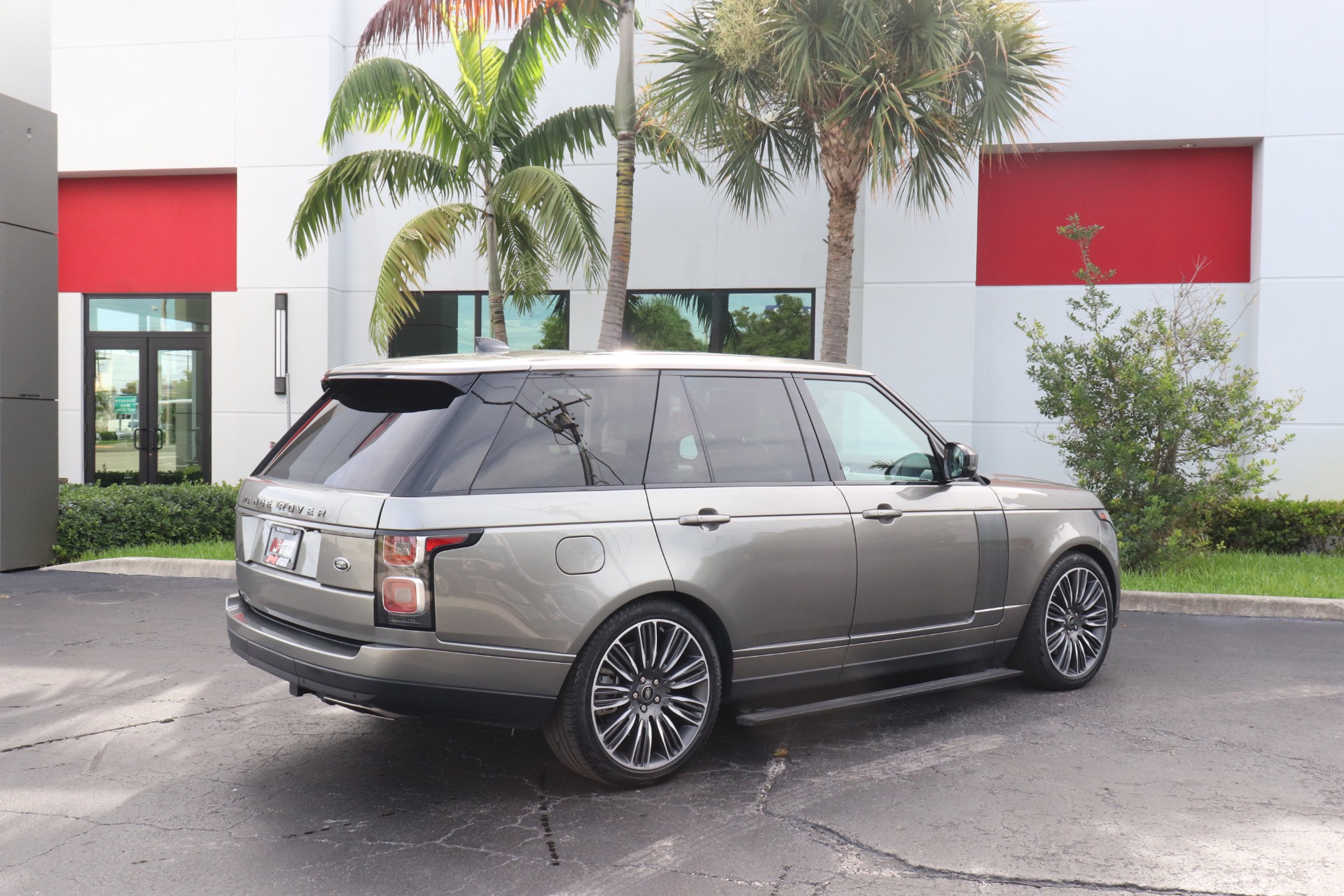 Used-2021-Land-Rover-Range-Rover-P400-HSE-Westminster-Edition
