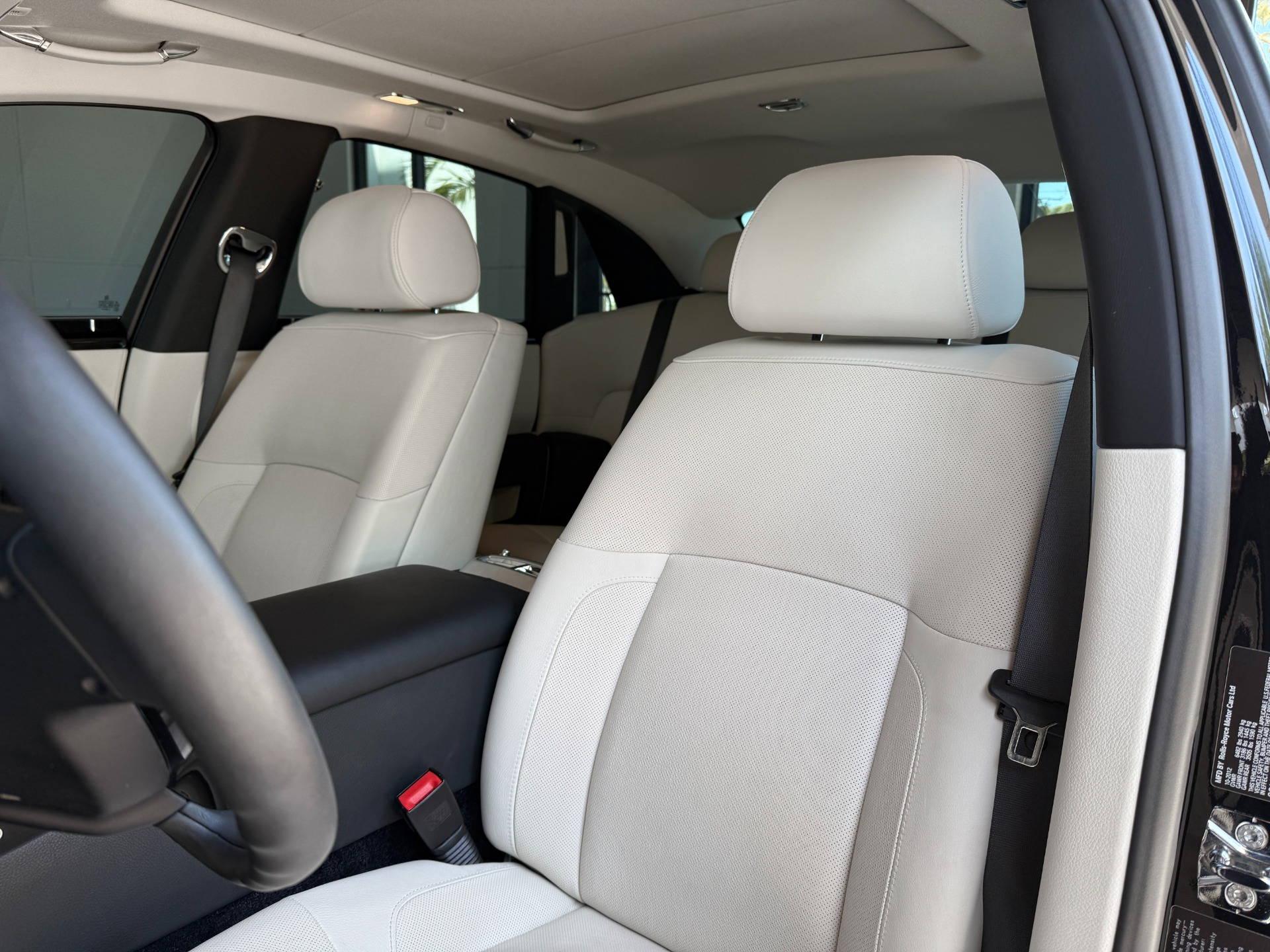 Used-2013-Rolls-Royce-Ghost