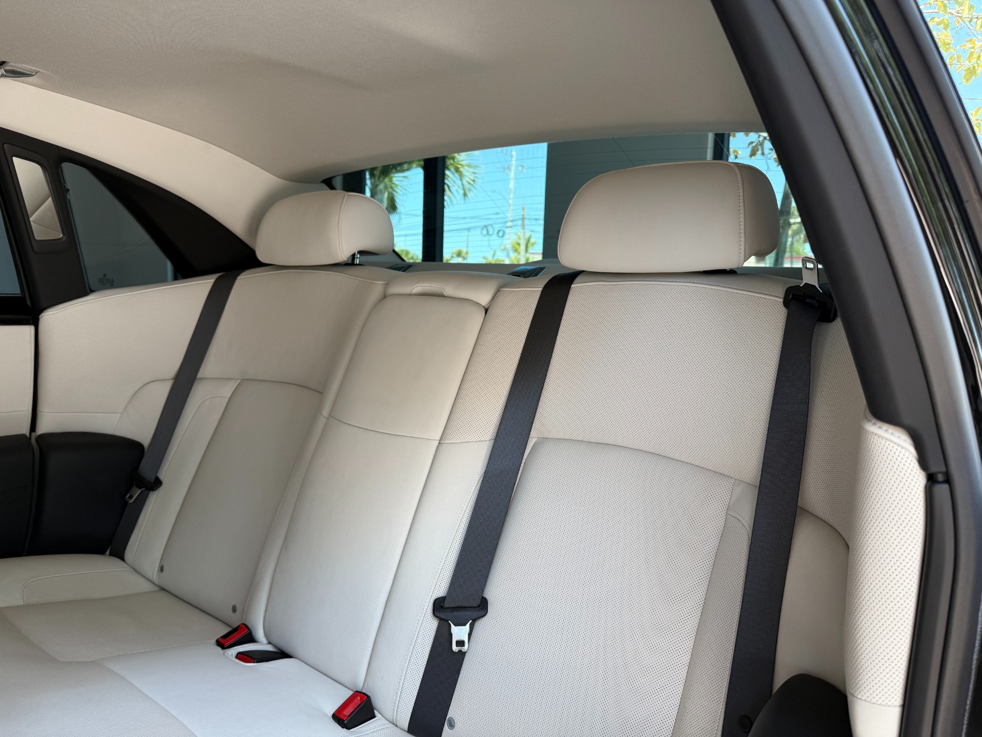 Used-2013-Rolls-Royce-Ghost