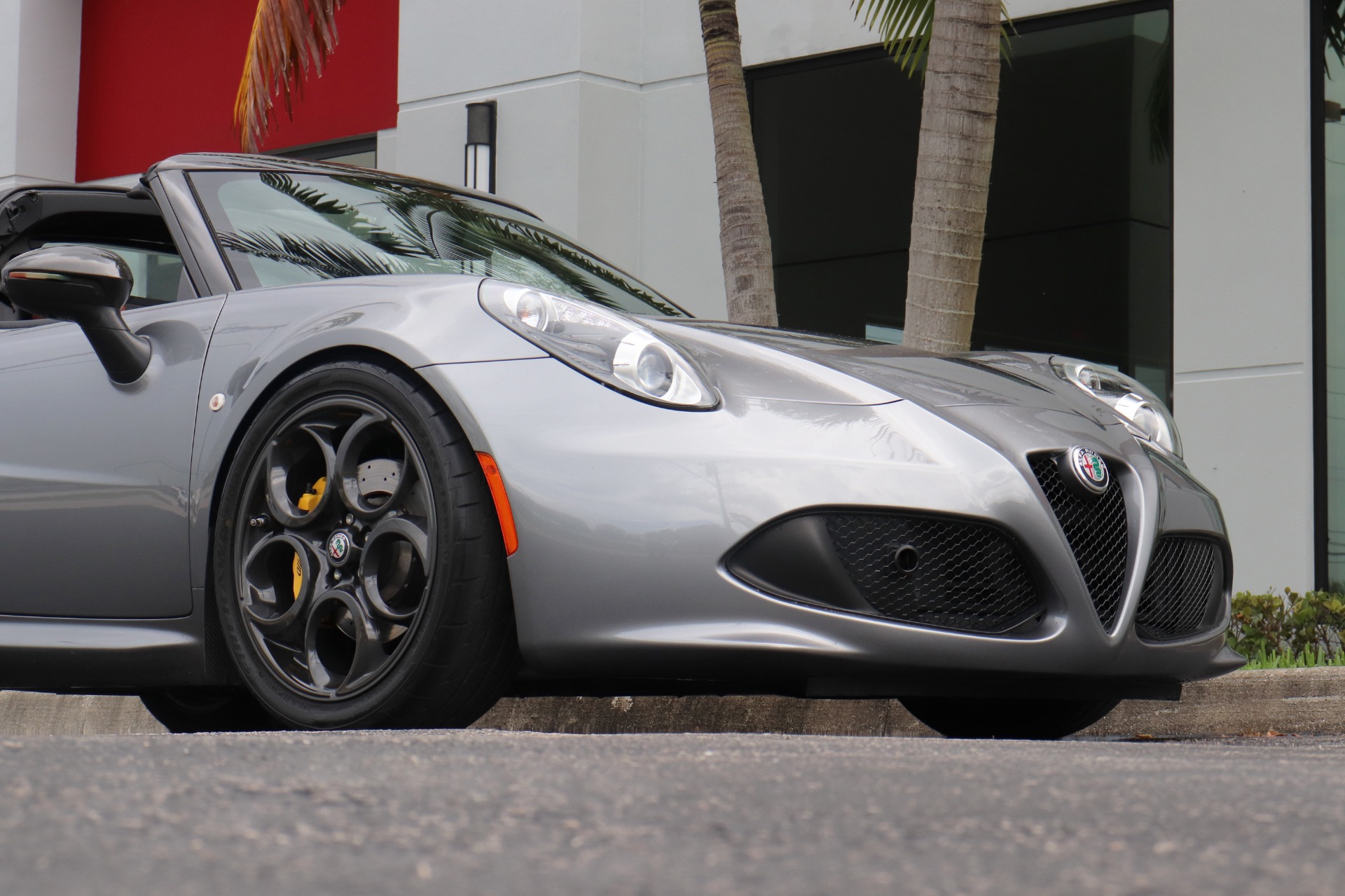 Used-2020-Alfa-Romeo-4C-Spider