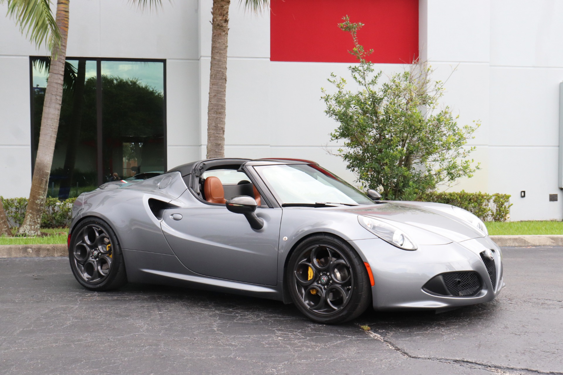 Used-2020-Alfa-Romeo-4C-Spider