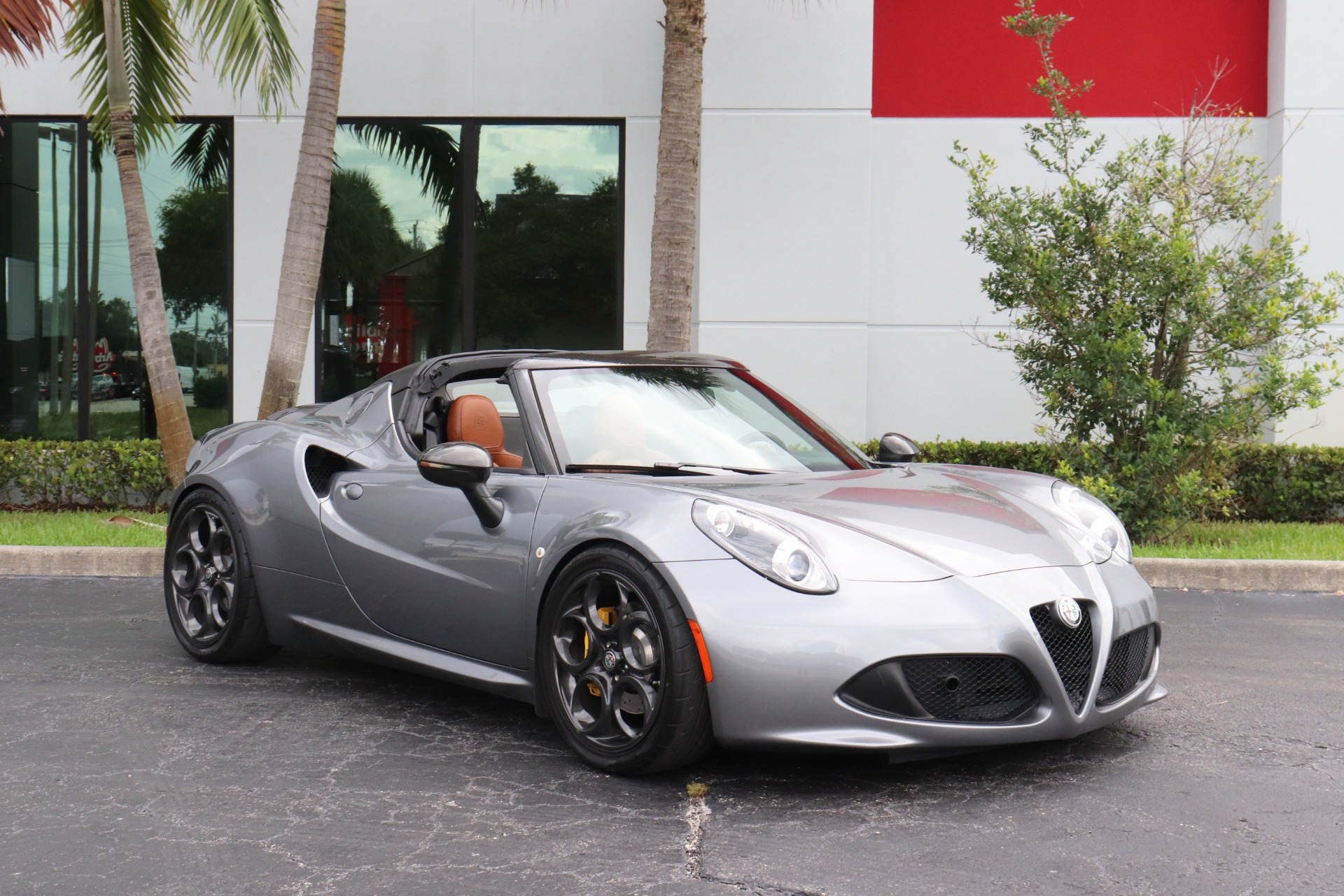 Used-2020-Alfa-Romeo-4C-Spider