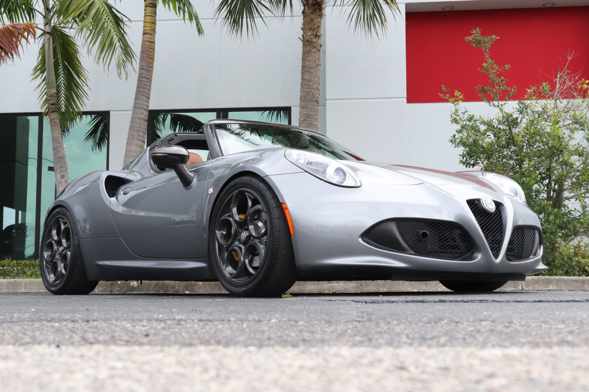 Used-2020-Alfa-Romeo-4C-Spider