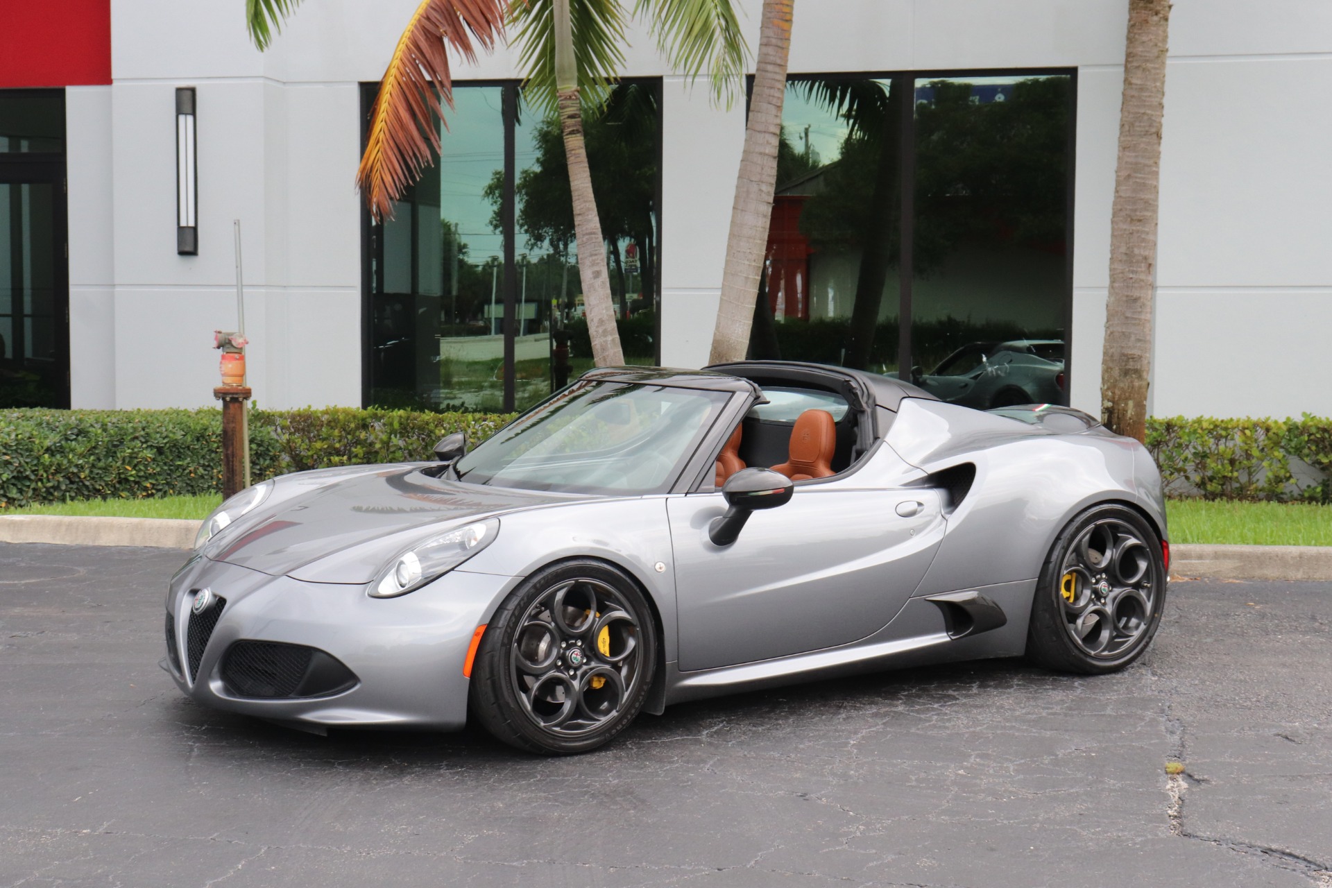 Used-2020-Alfa-Romeo-4C-Spider
