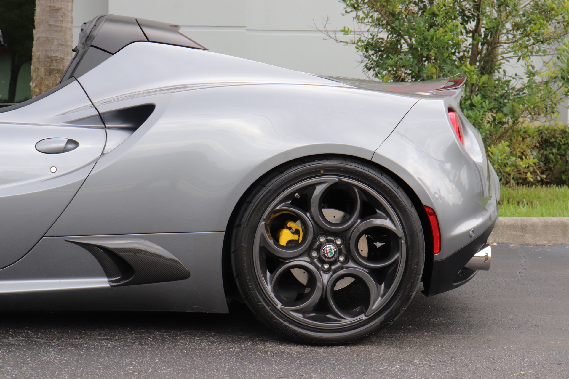 Used-2020-Alfa-Romeo-4C-Spider