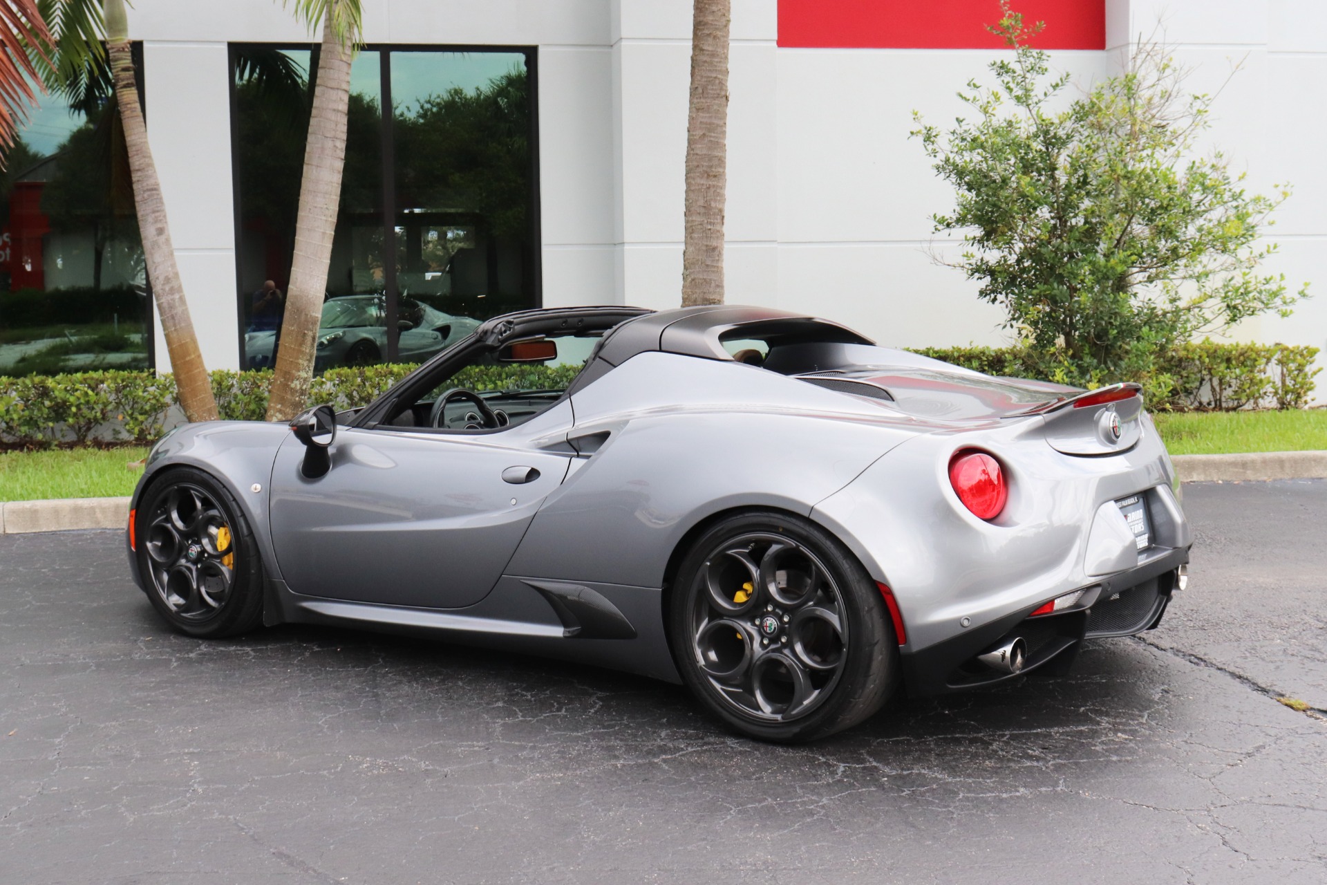 Used-2020-Alfa-Romeo-4C-Spider