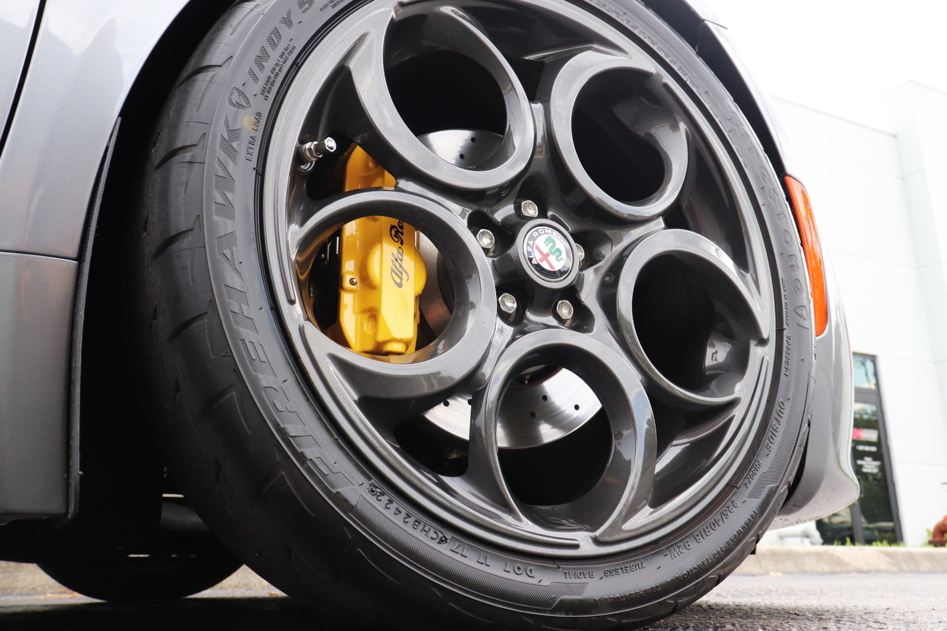 Used-2020-Alfa-Romeo-4C-Spider