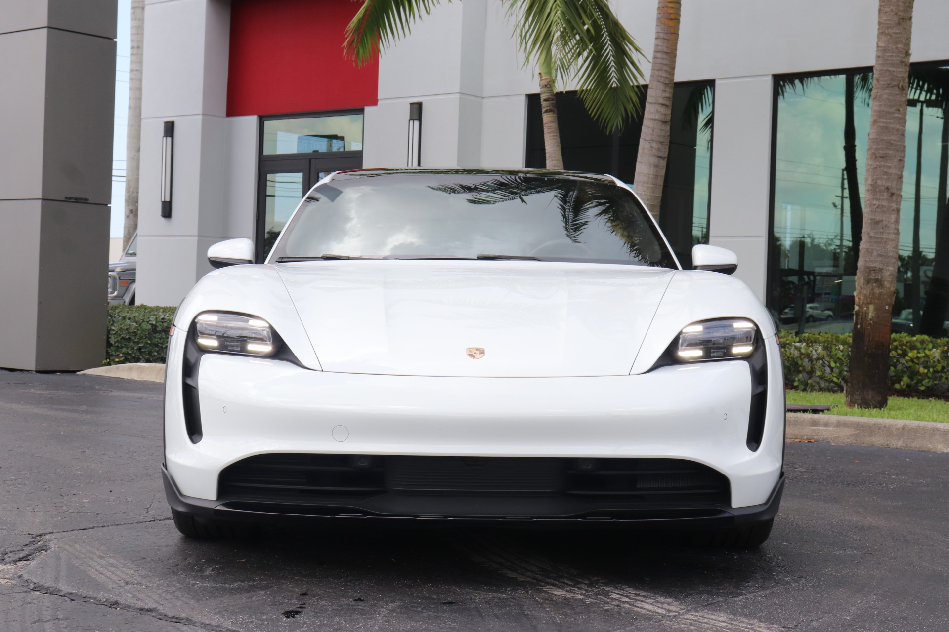 Used-2022-Porsche-Taycan-4-Cross-Turismo