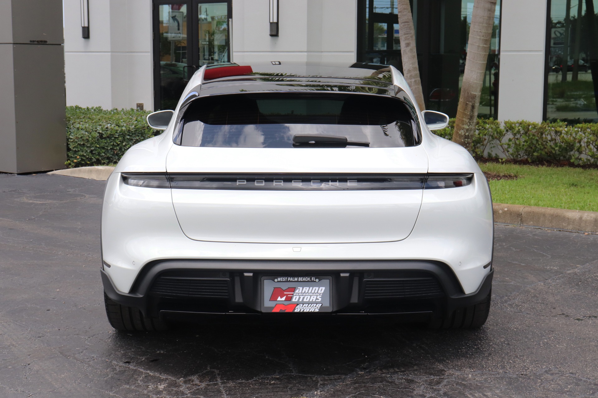 Used-2022-Porsche-Taycan-4-Cross-Turismo