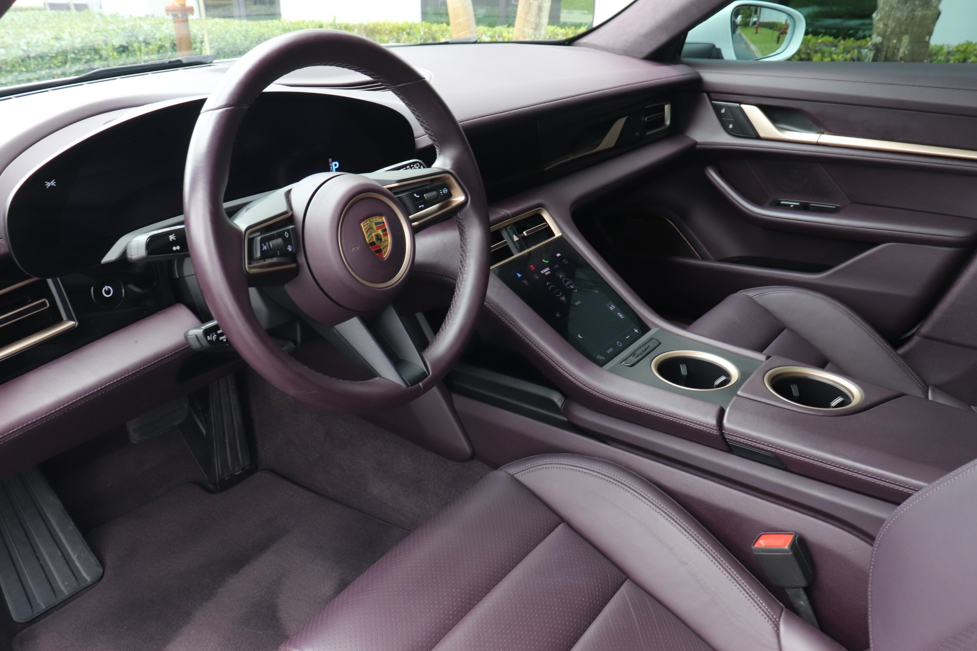 Used-2022-Porsche-Taycan-4-Cross-Turismo