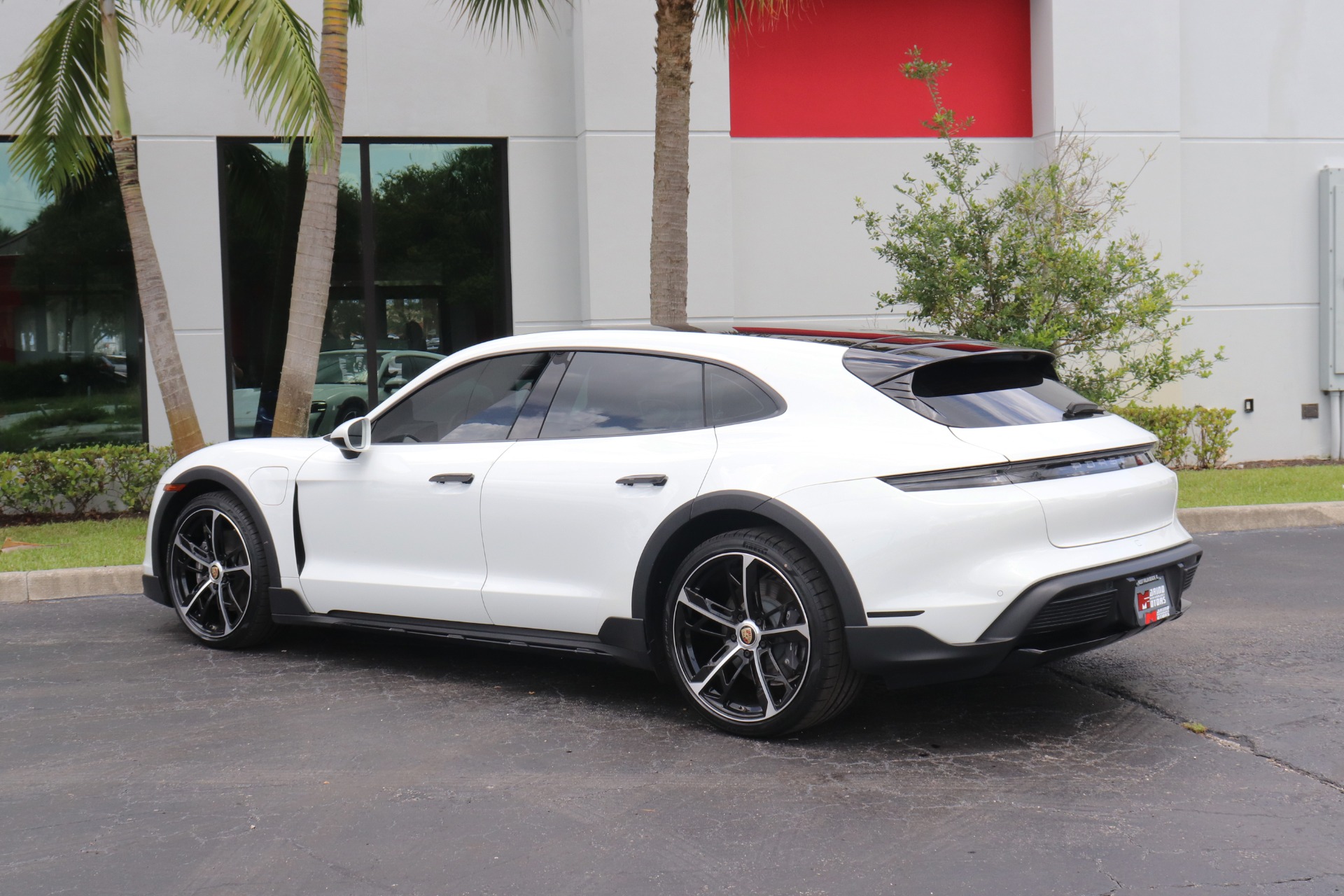 Used-2022-Porsche-Taycan-4-Cross-Turismo