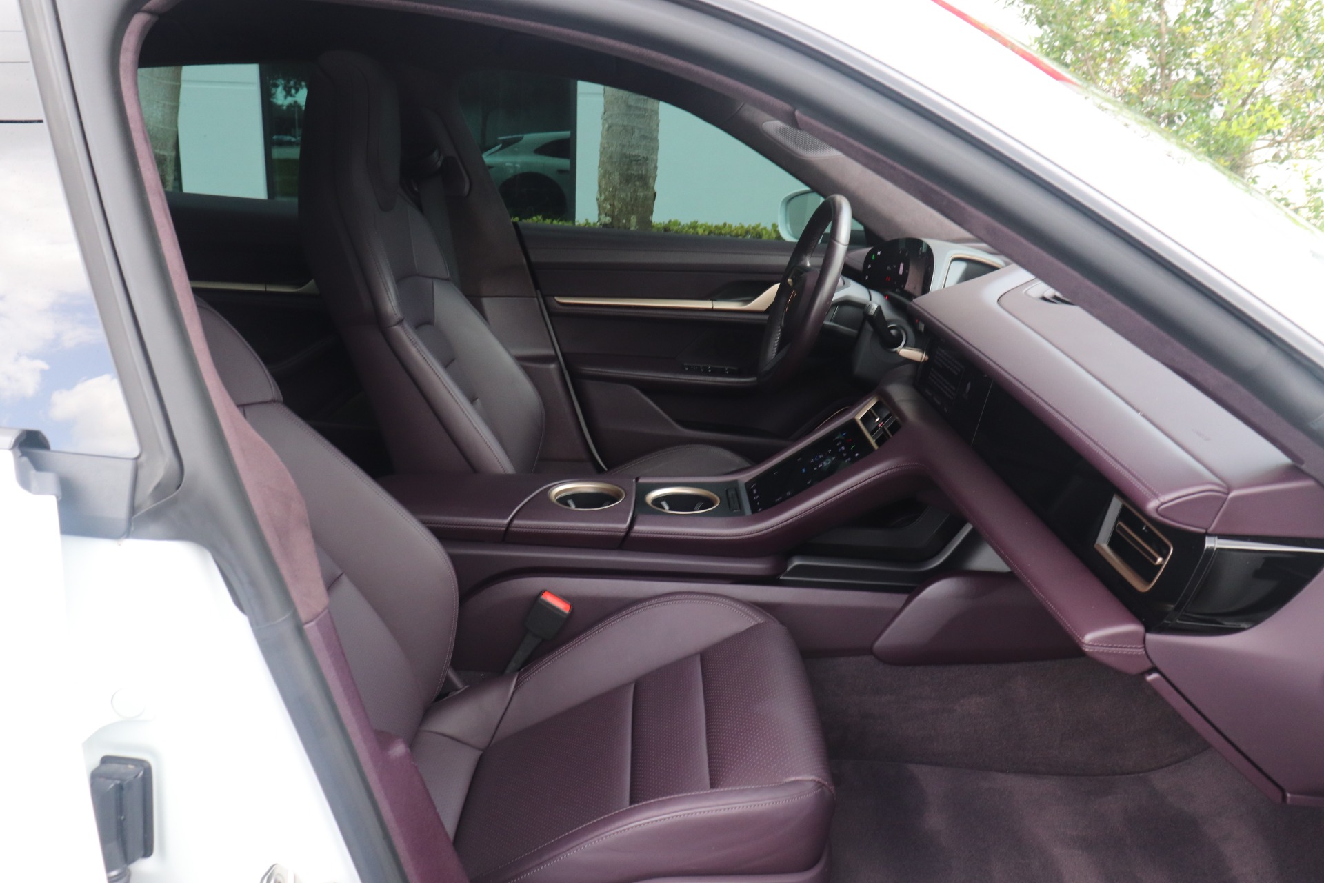 Used-2022-Porsche-Taycan-4-Cross-Turismo