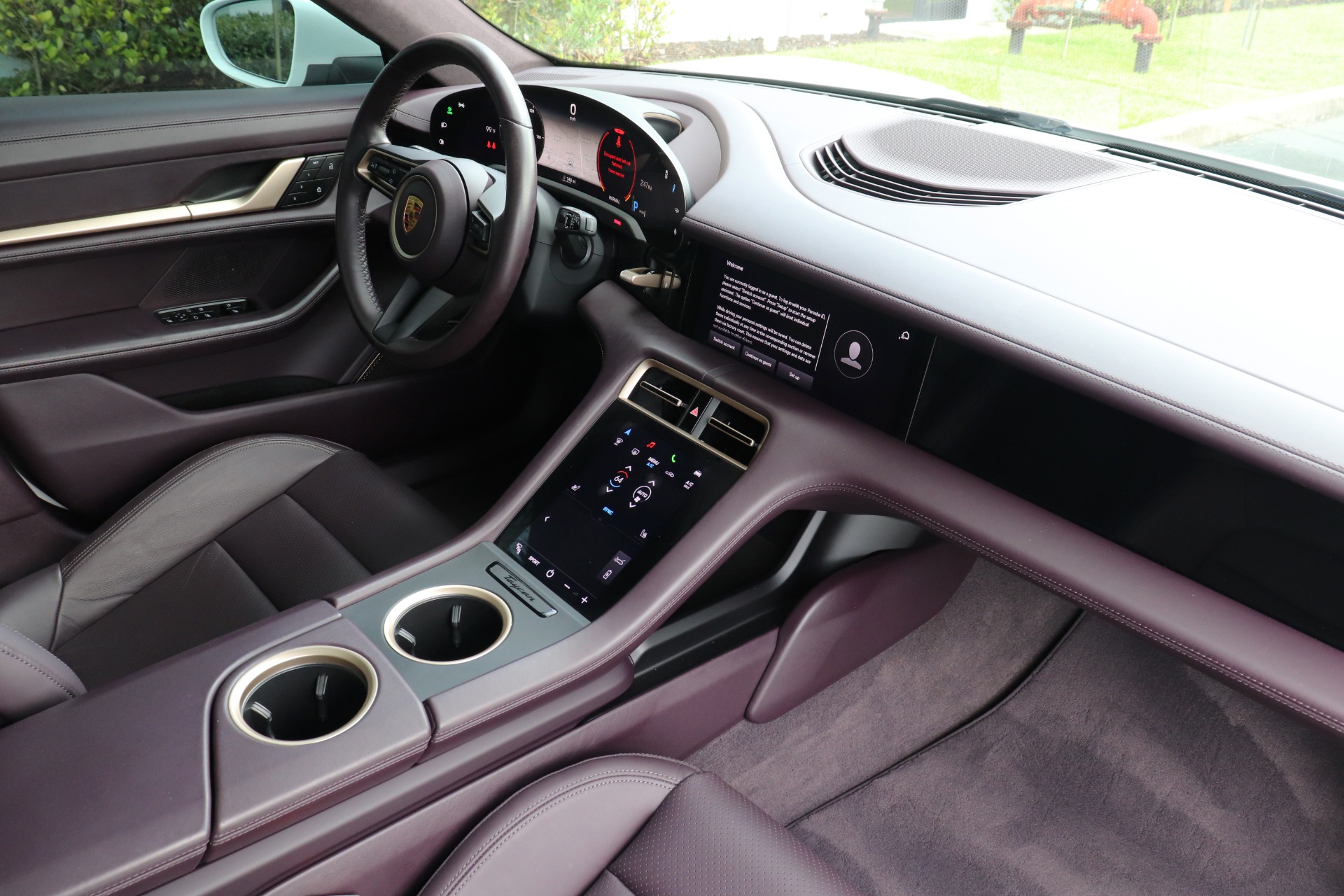 Used-2022-Porsche-Taycan-4-Cross-Turismo