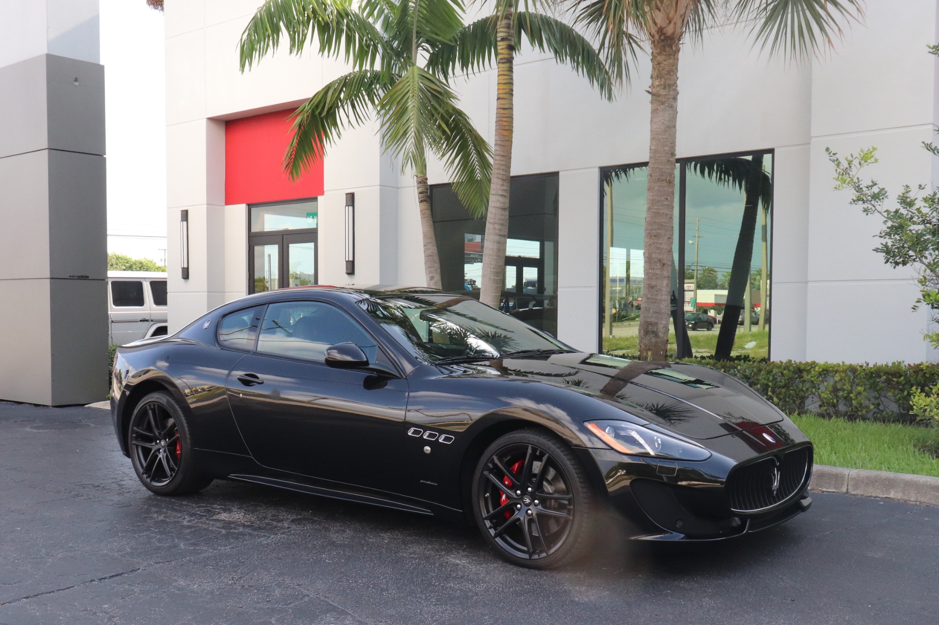 Used-2017-Maserati-GranTurismo-Sport