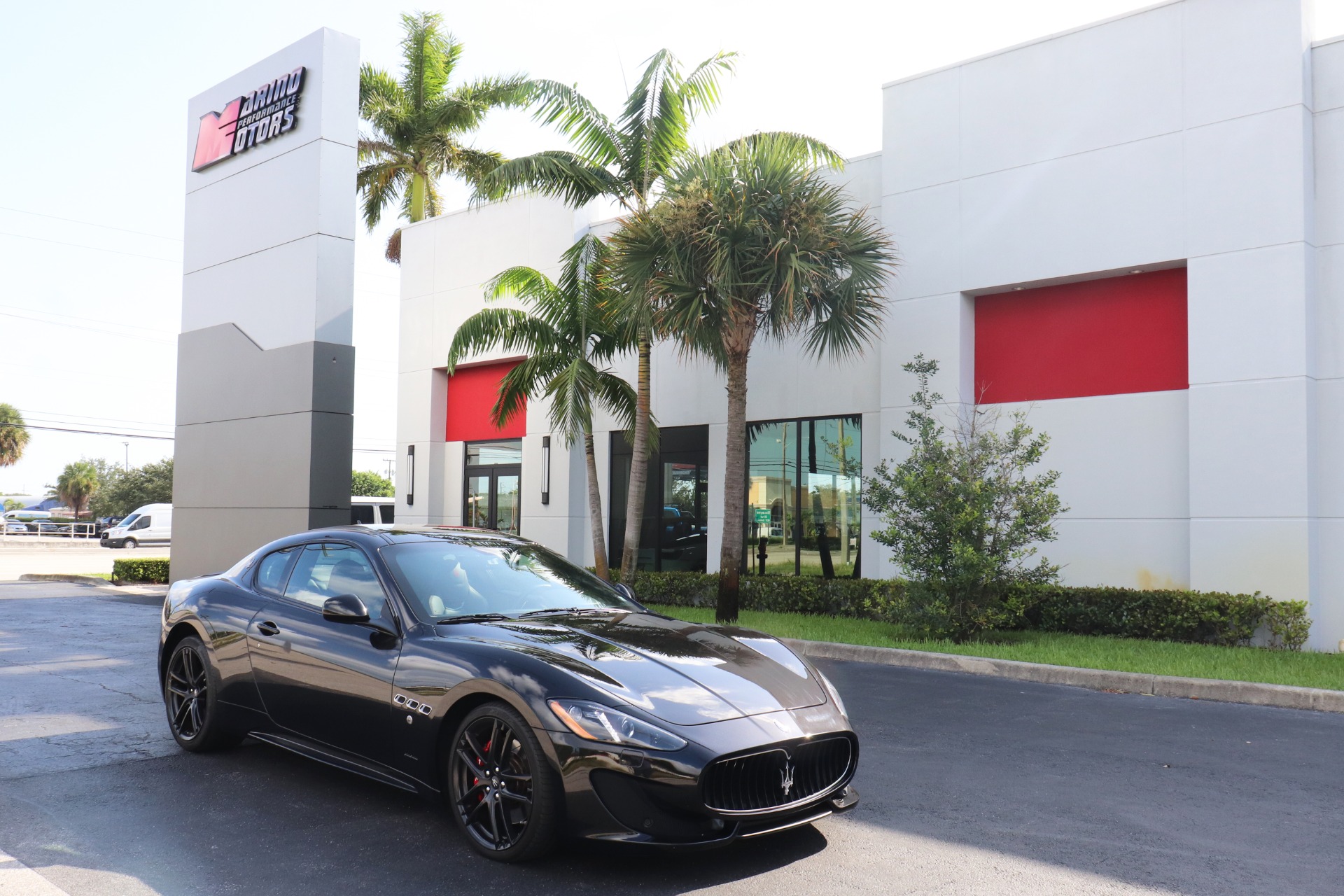 Used-2017-Maserati-GranTurismo-Sport