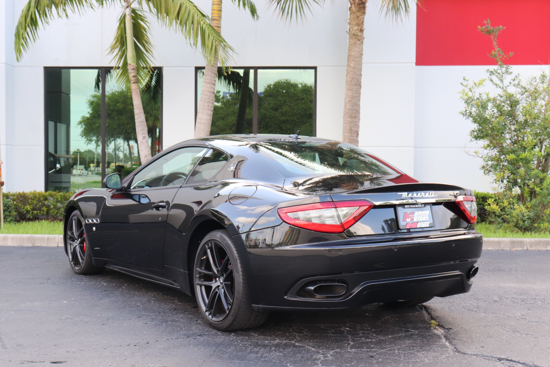 Used-2017-Maserati-GranTurismo-Sport