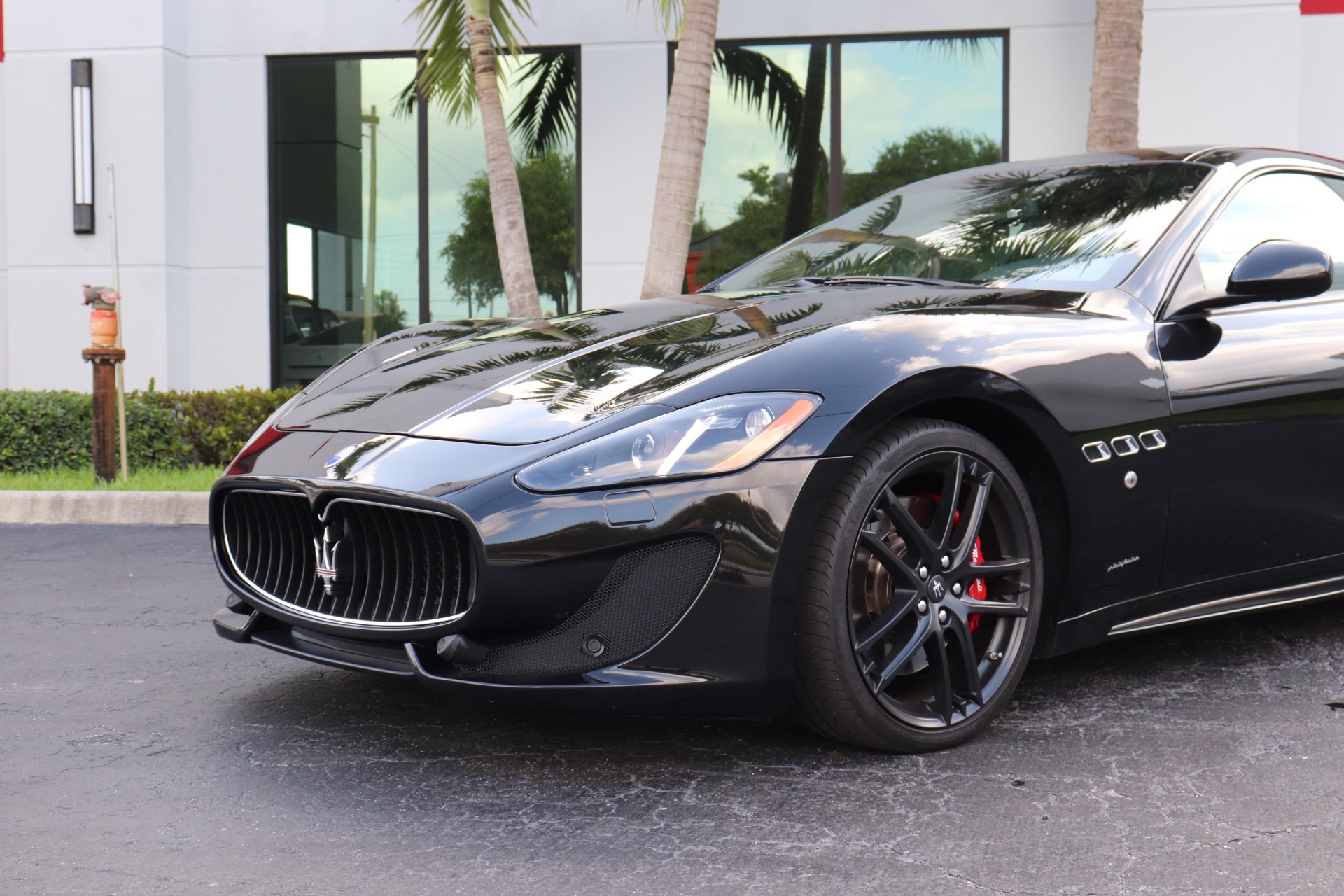 Used-2017-Maserati-GranTurismo-Sport