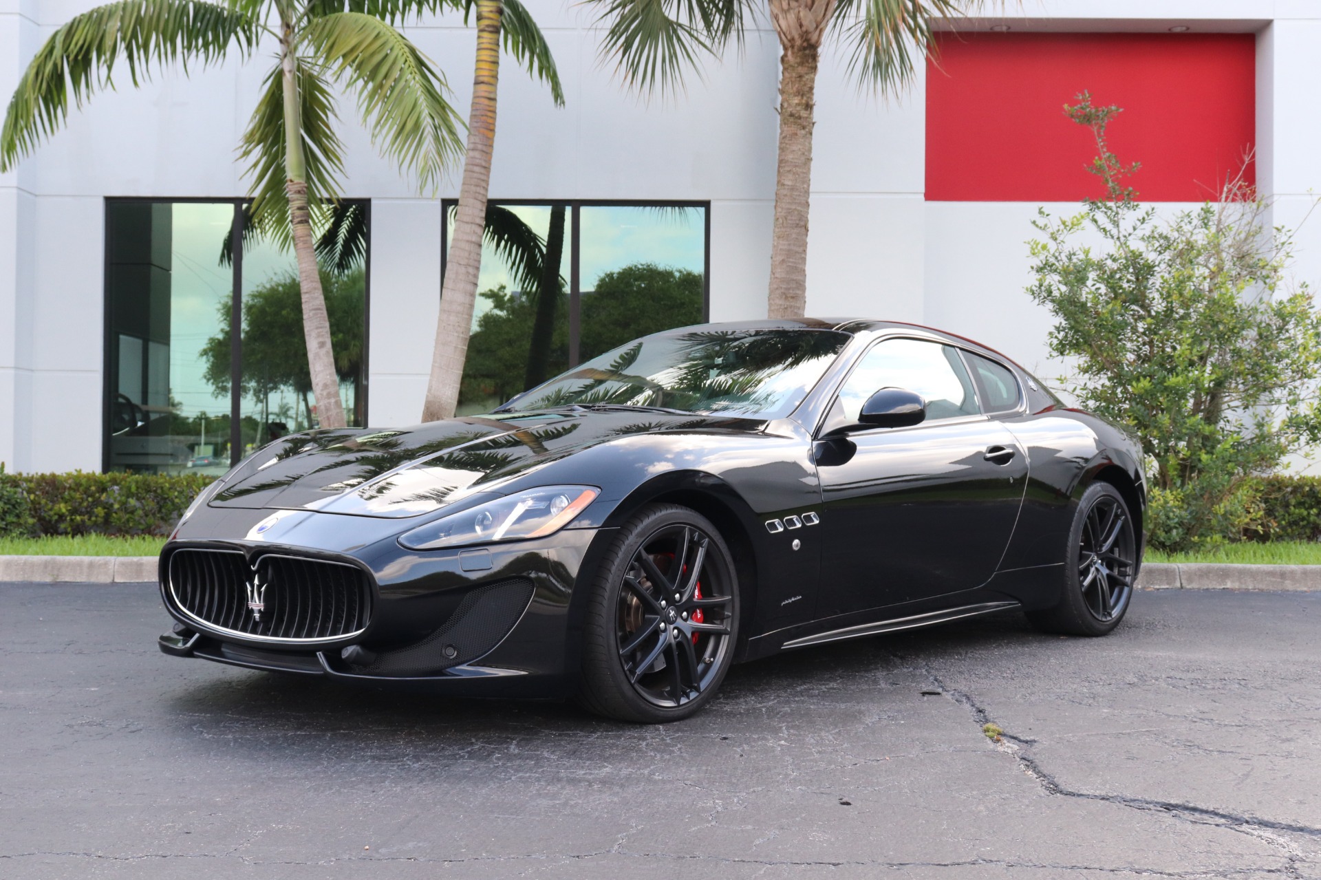 Used-2017-Maserati-GranTurismo-Sport