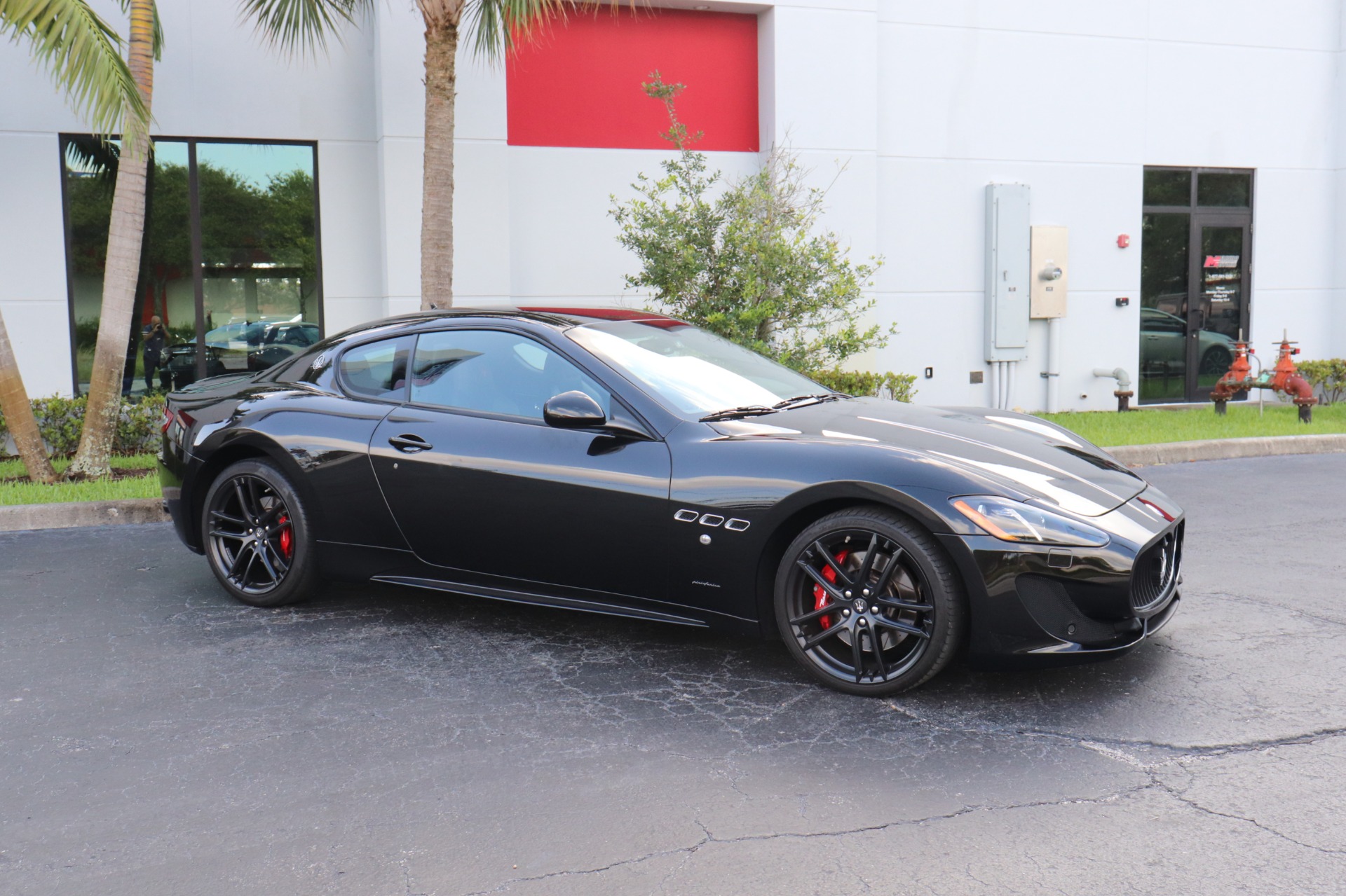 Used-2017-Maserati-GranTurismo-Sport