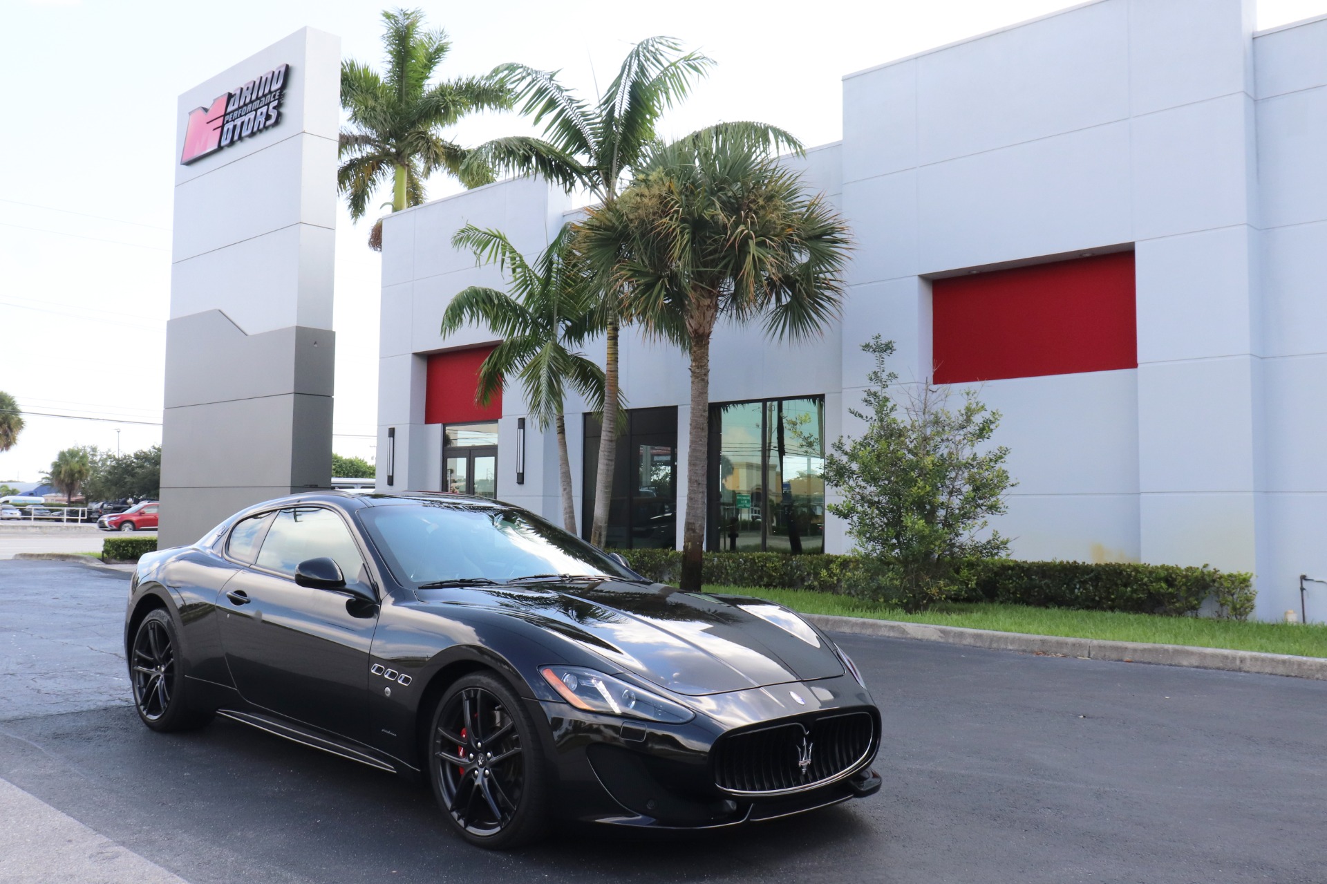 Used-2017-Maserati-GranTurismo-Sport