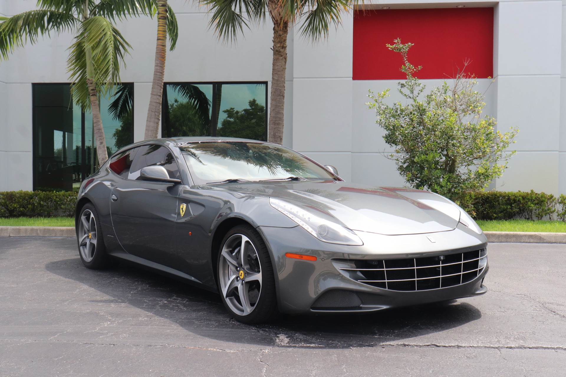 Used-2015-Ferrari-FF