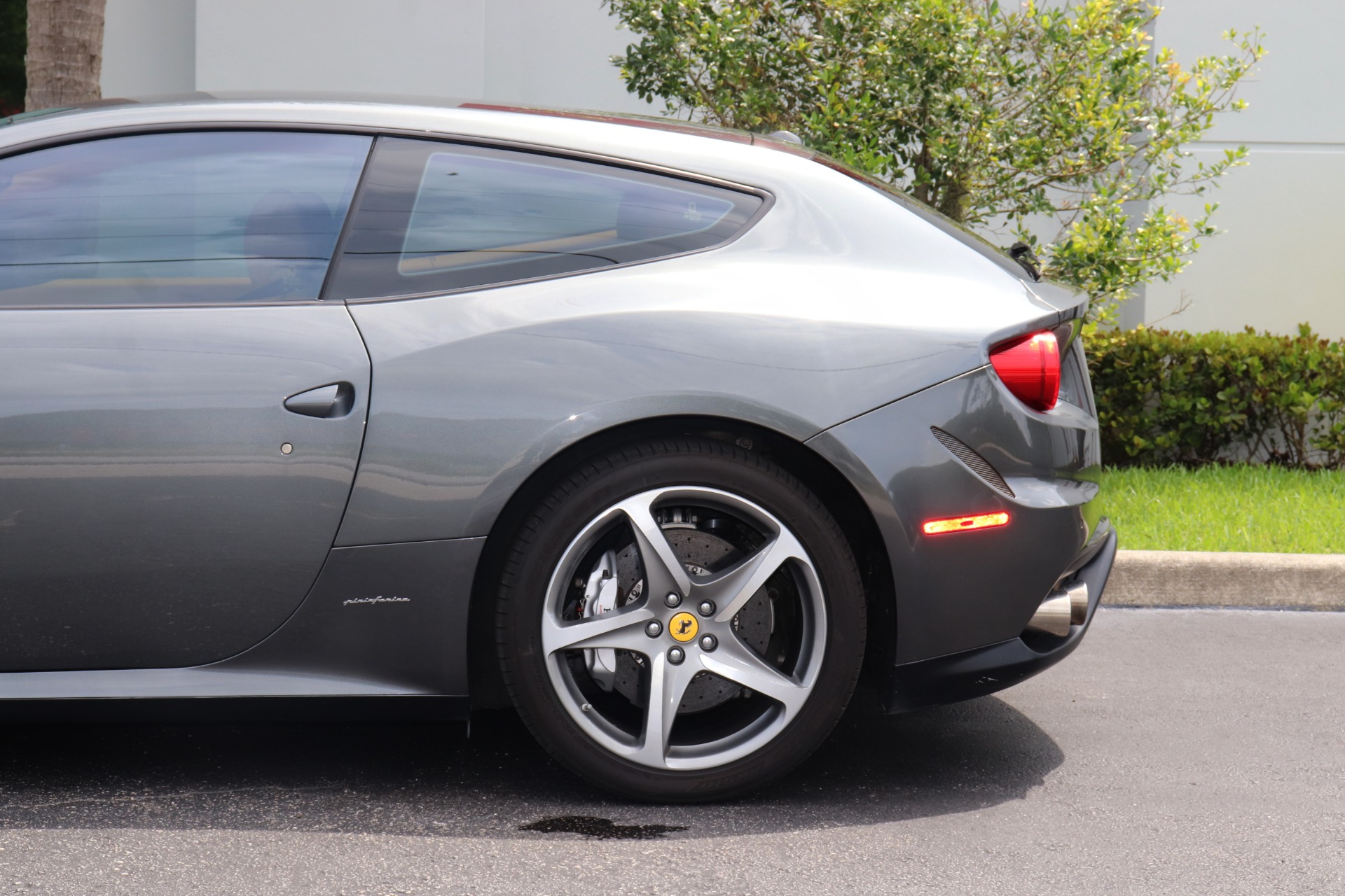 Used-2015-Ferrari-FF