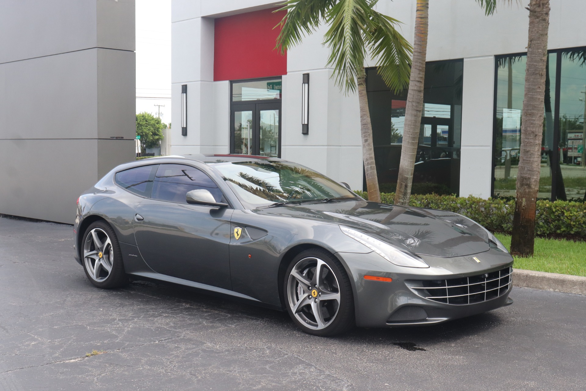 Used-2015-Ferrari-FF
