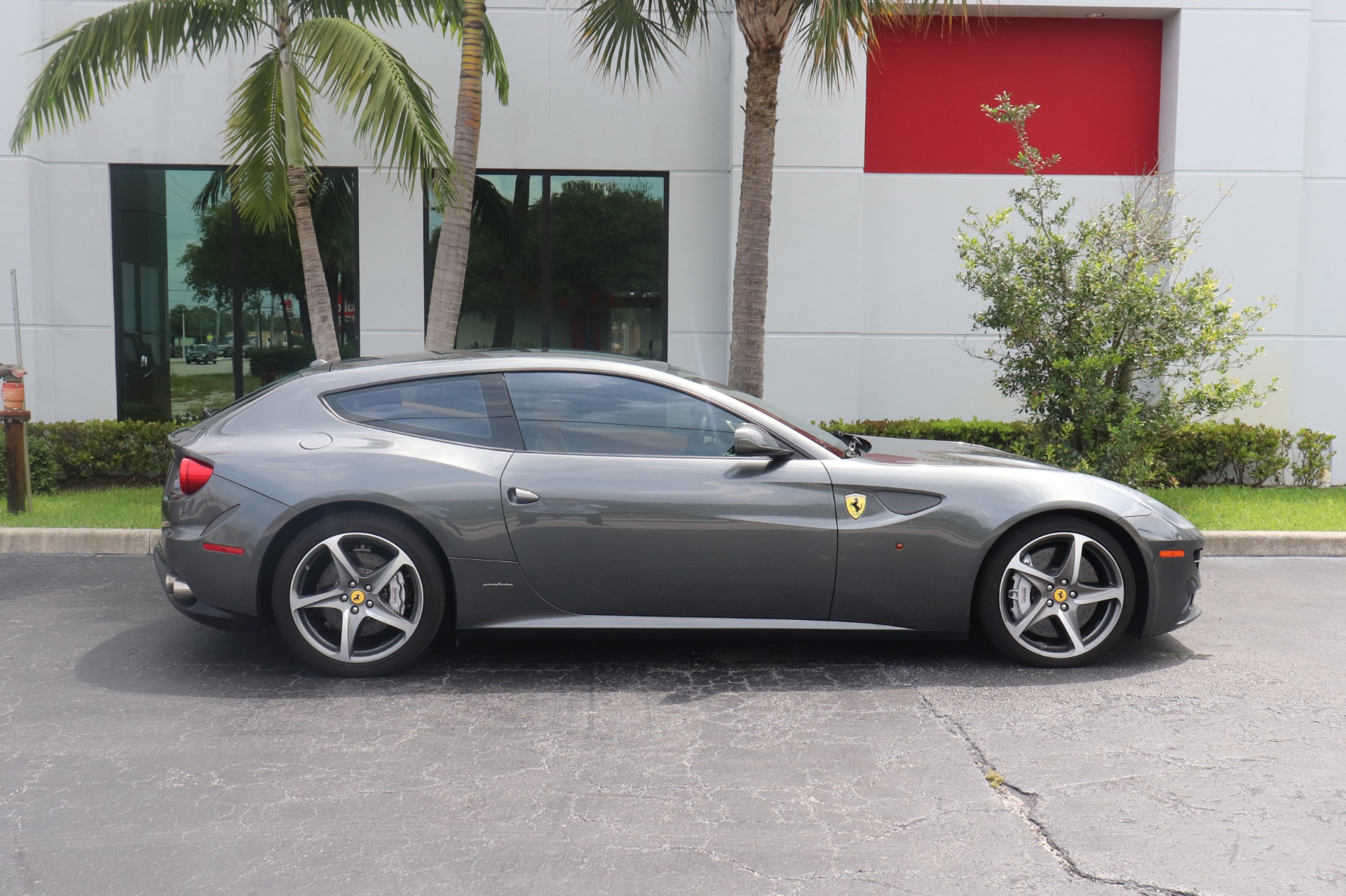 Used-2015-Ferrari-FF