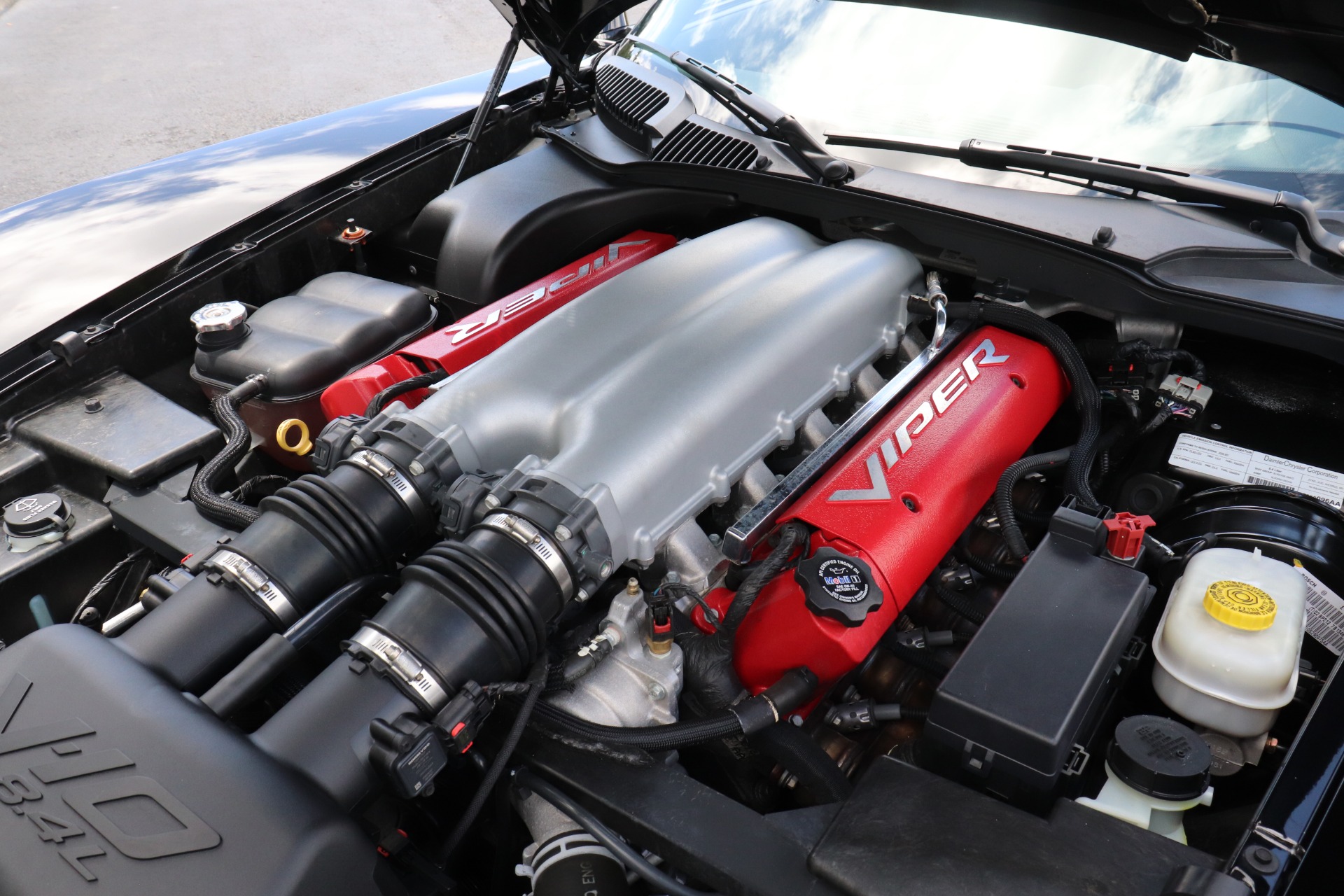 Used-2008-Dodge-Viper-SRT-10