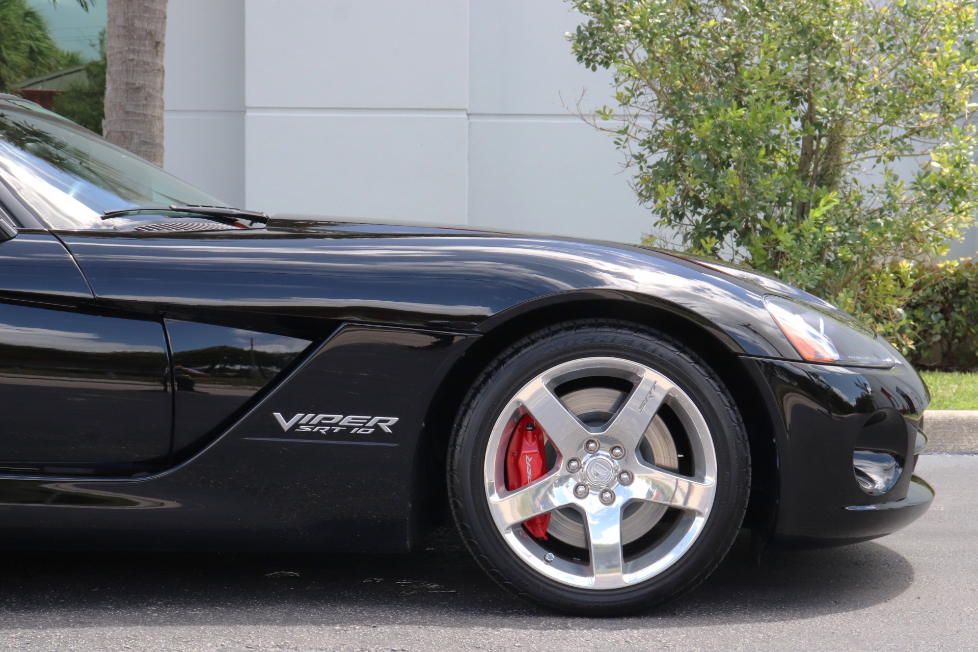 Used-2008-Dodge-Viper-SRT-10