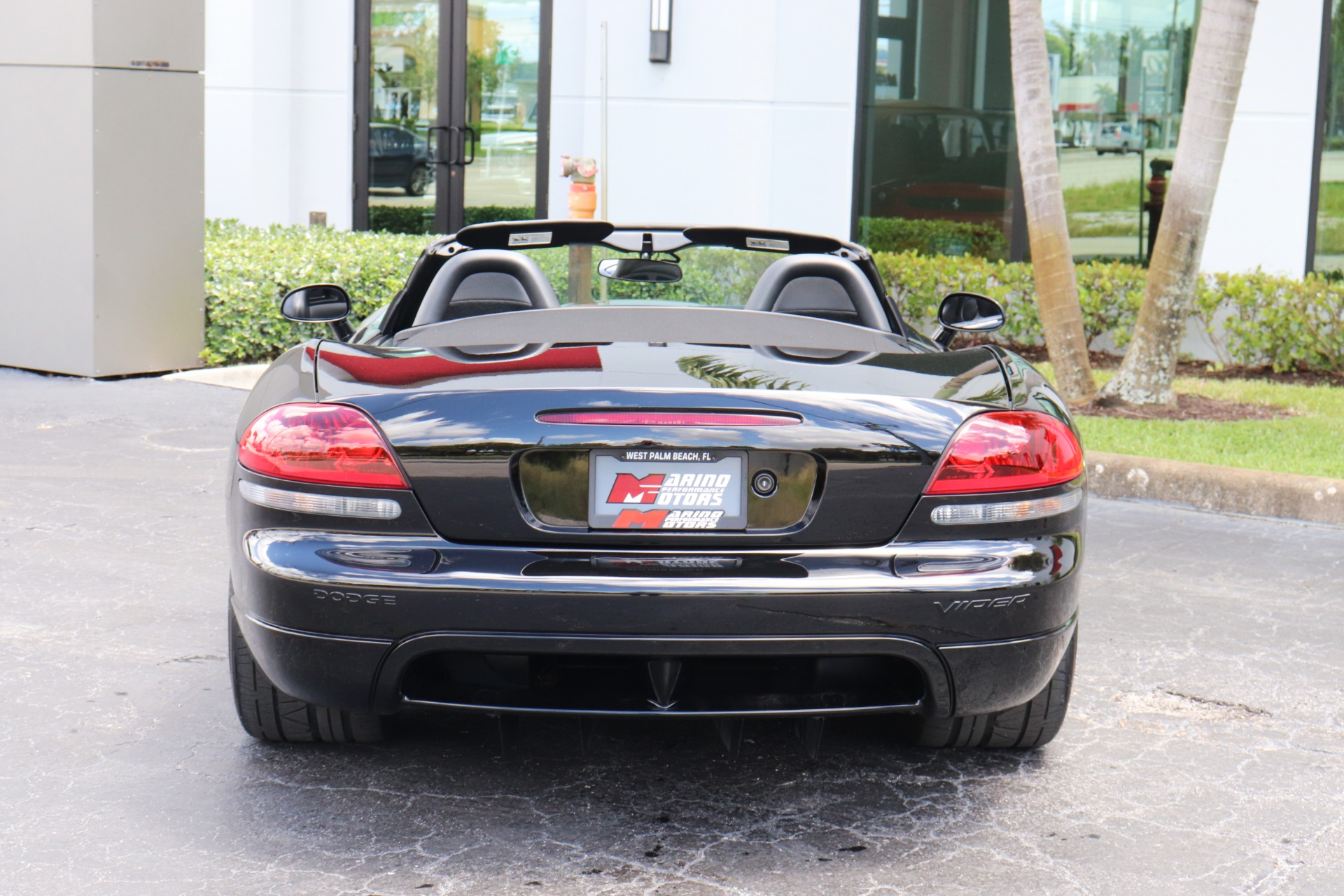 Used-2008-Dodge-Viper-SRT-10