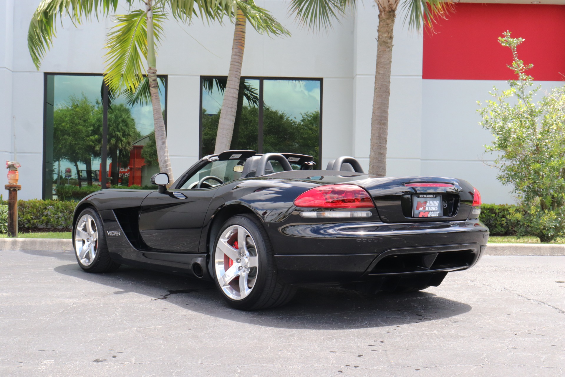 Used-2008-Dodge-Viper-SRT-10