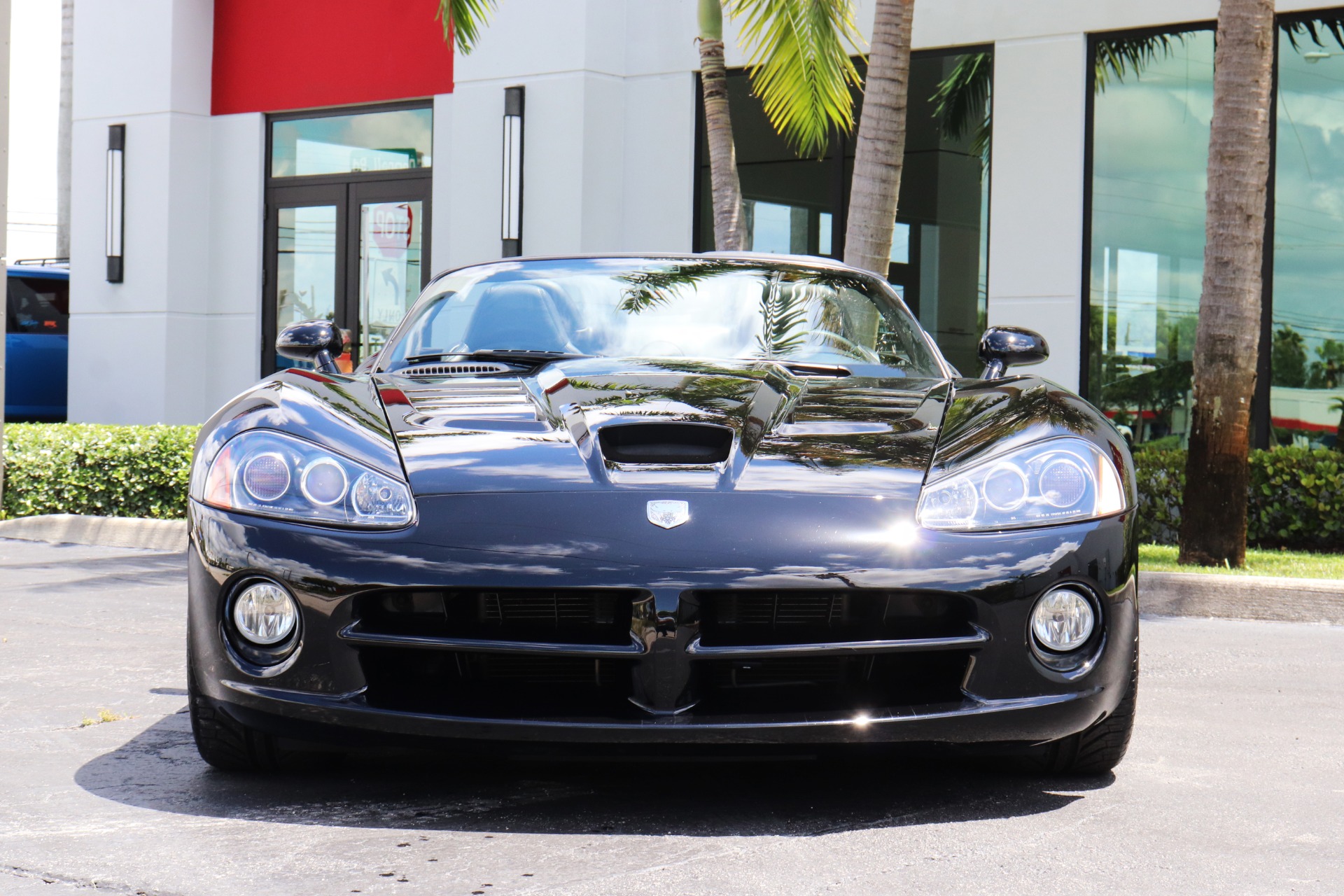 Used-2008-Dodge-Viper-SRT-10