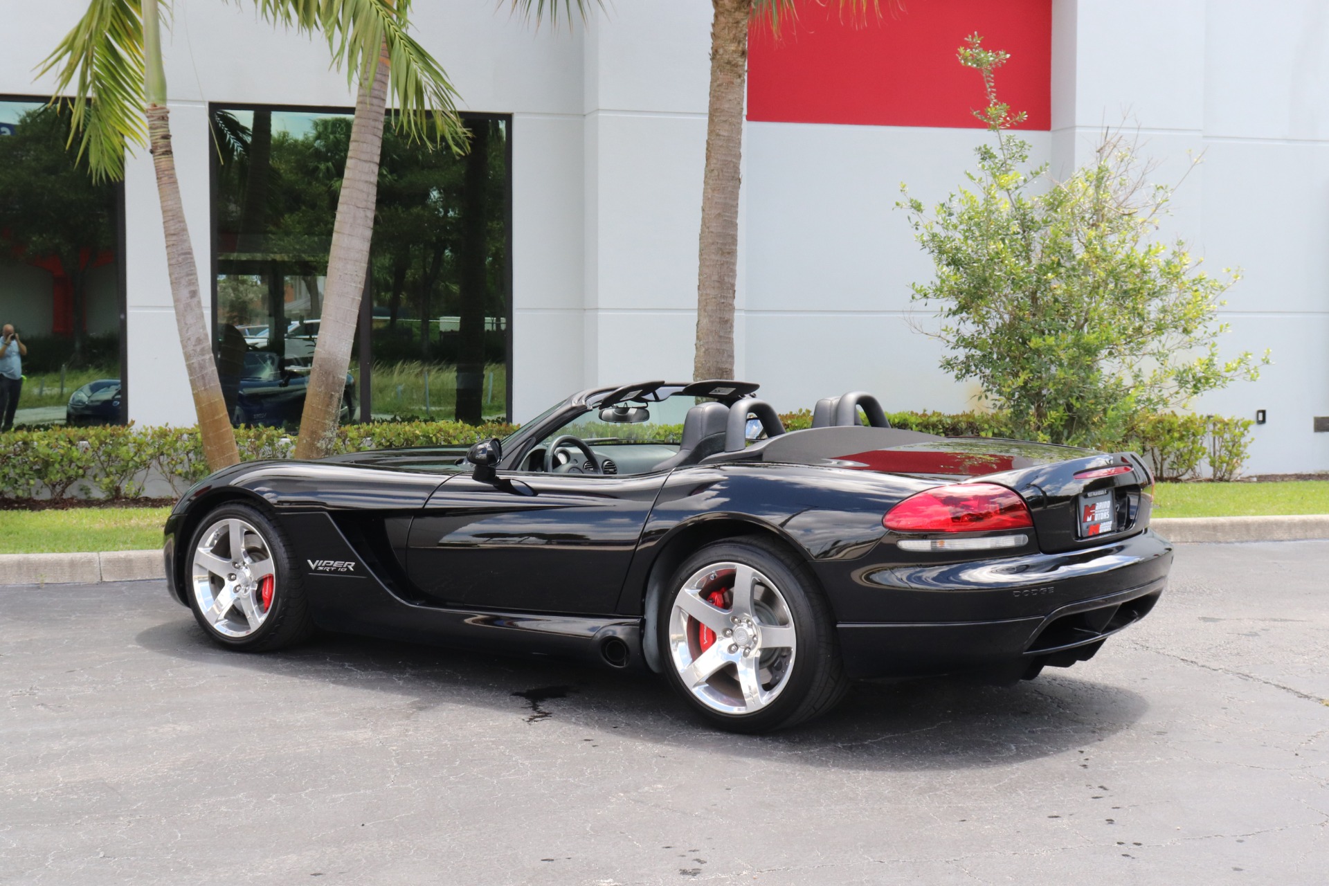 Used-2008-Dodge-Viper-SRT-10