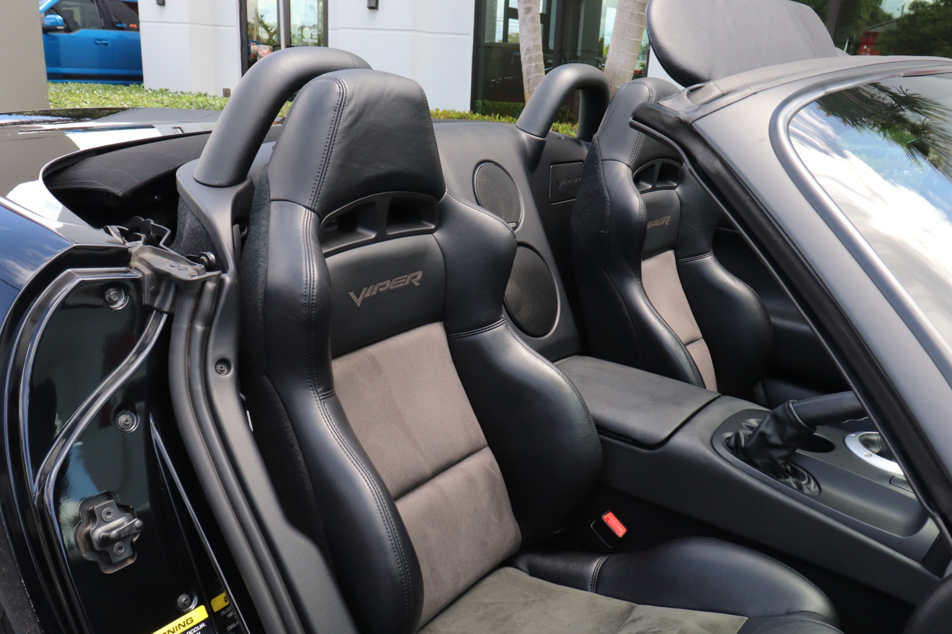 Used-2008-Dodge-Viper-SRT-10
