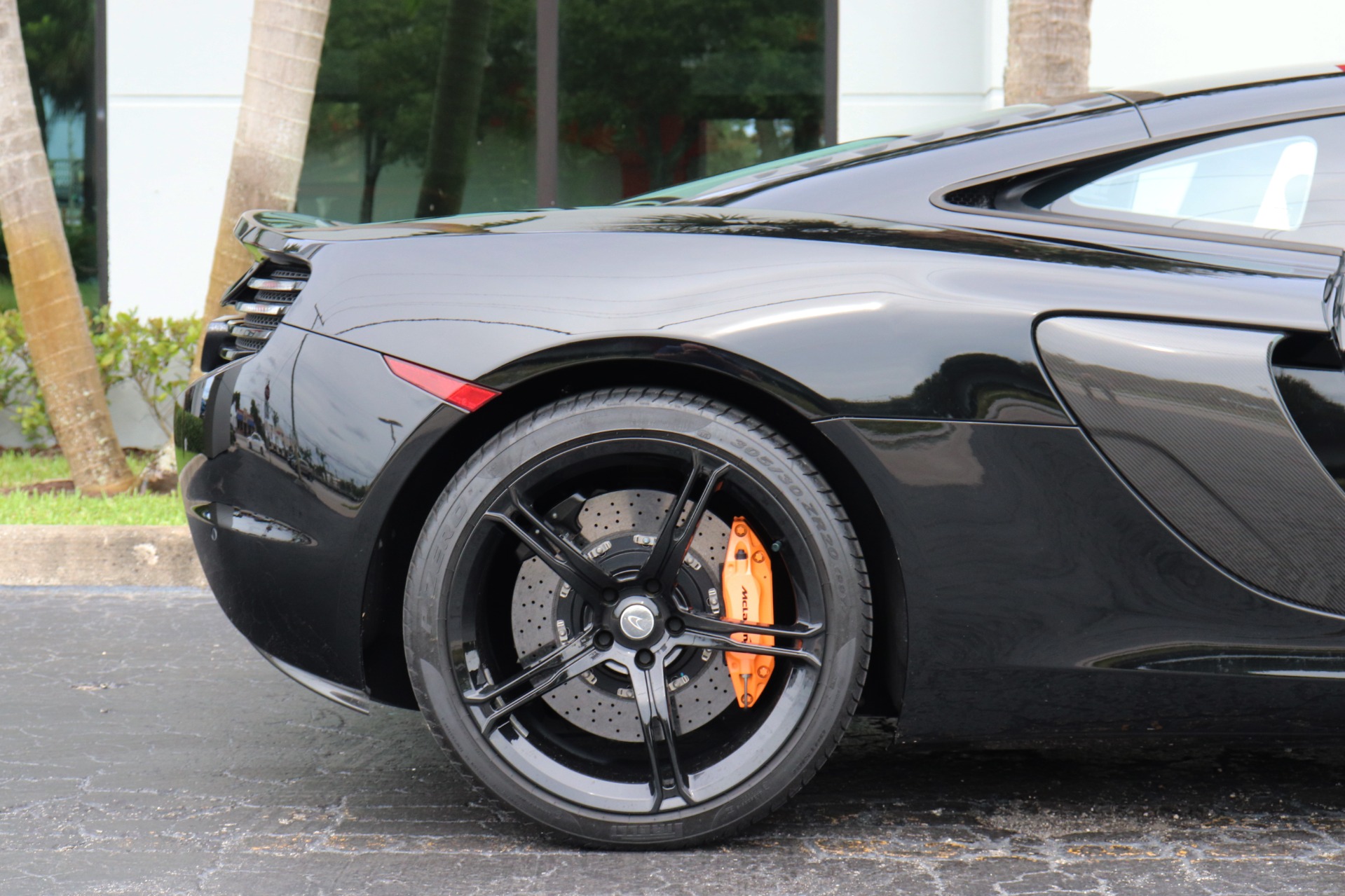 Used-2015-McLaren-650S-Coupe