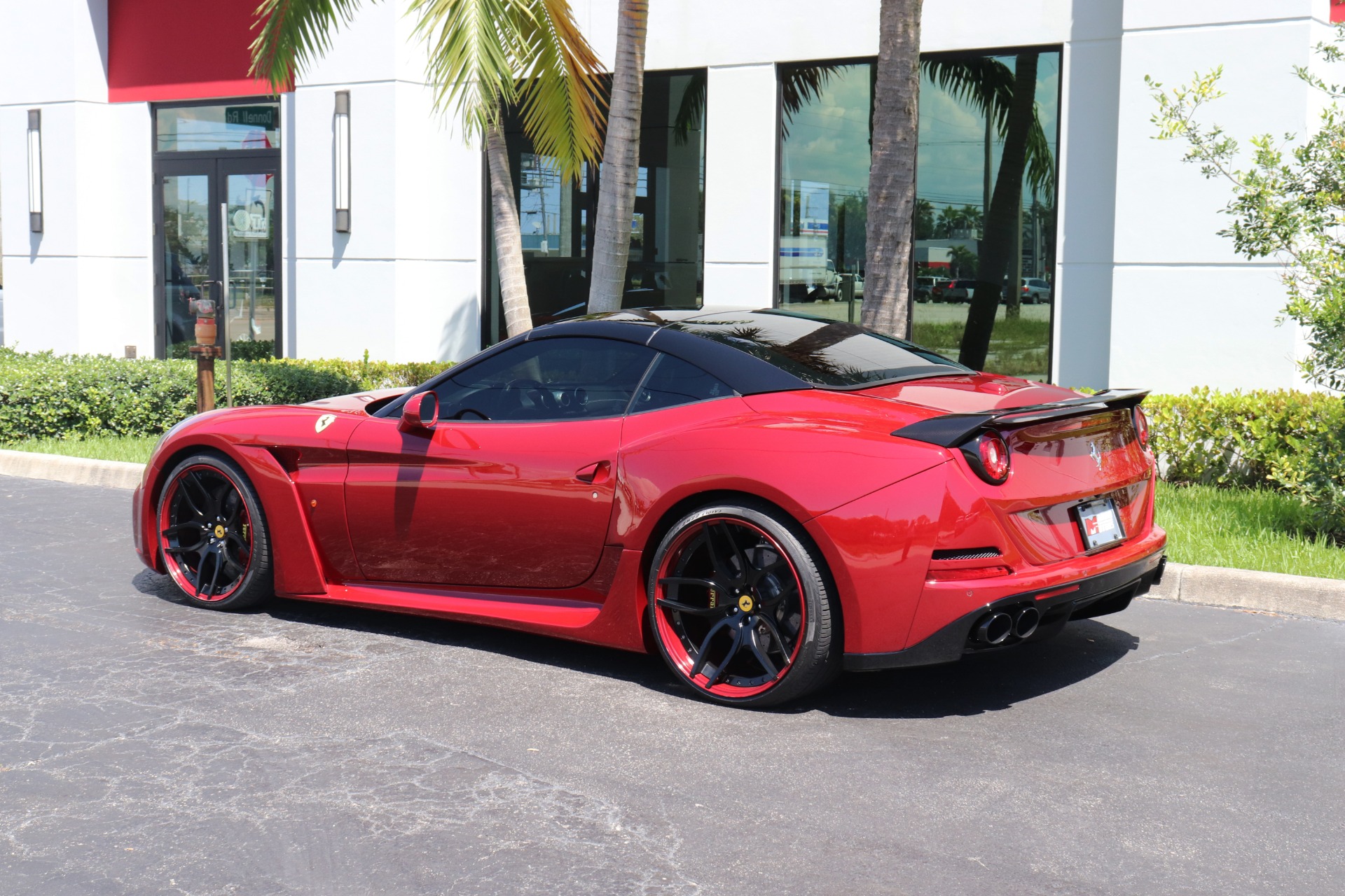 Used-2015-Ferrari-California-T-Novitec-Widebody