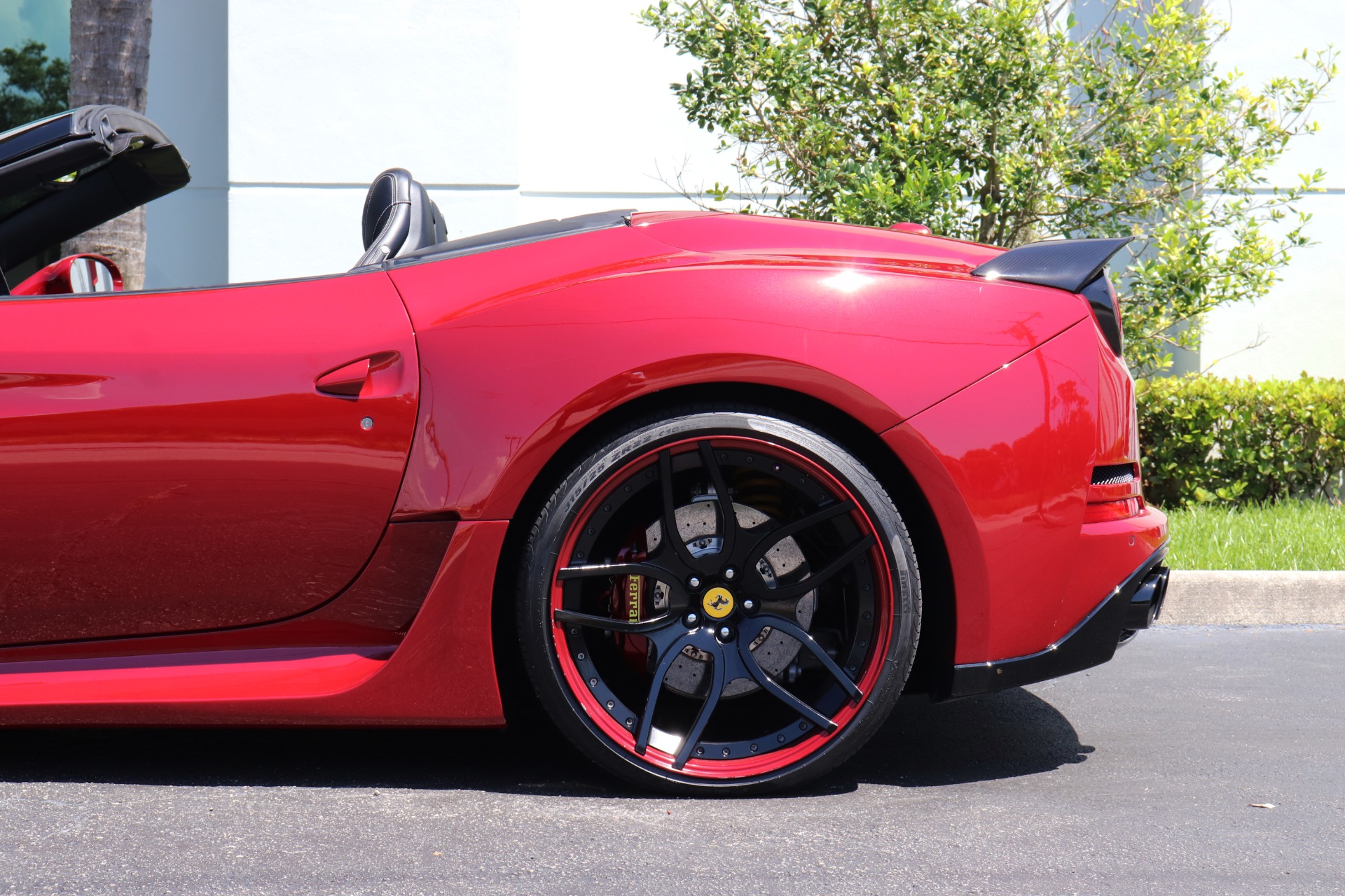 Used-2015-Ferrari-California-T-Novitec-Widebody