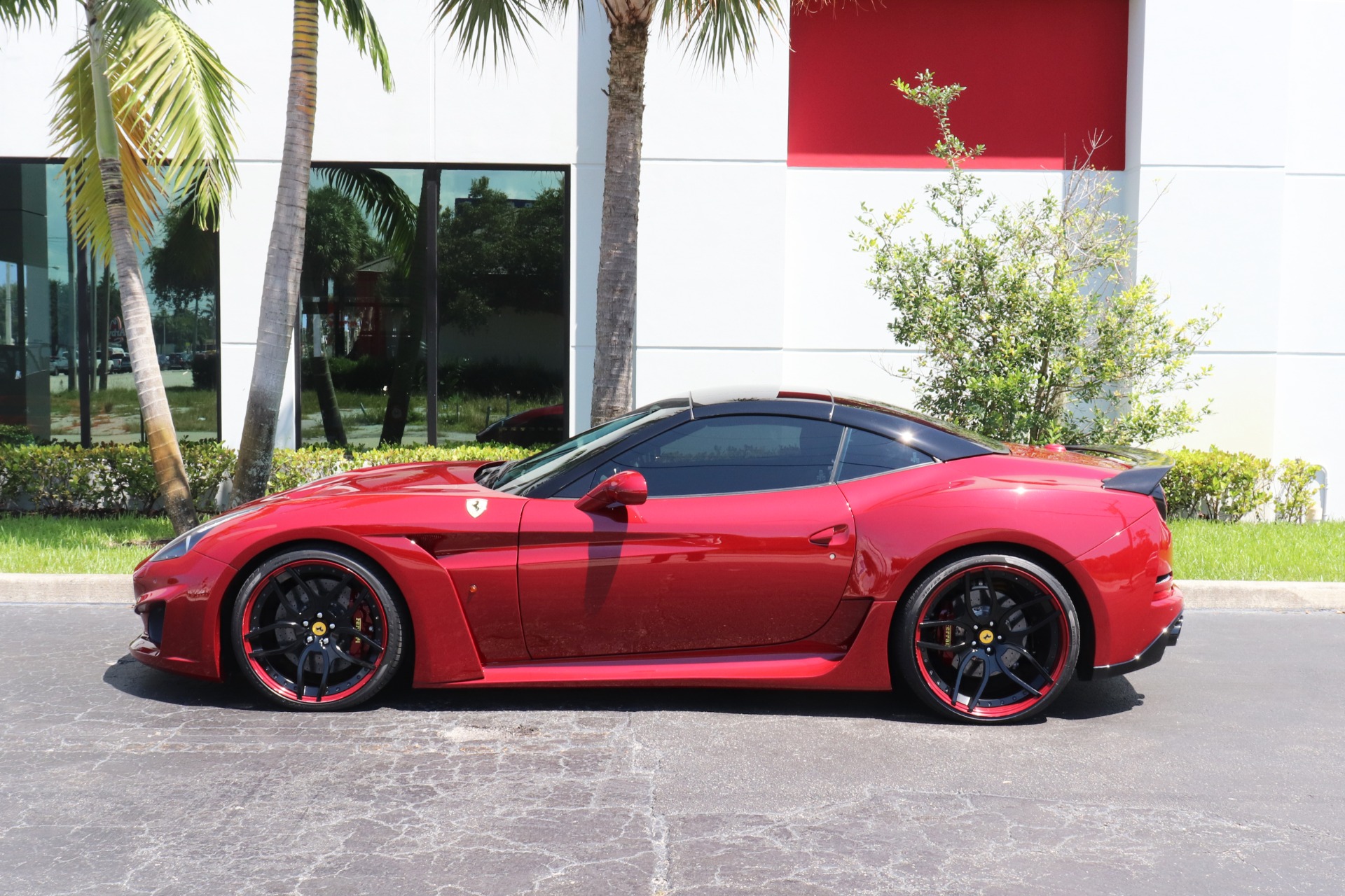 Used-2015-Ferrari-California-T-Novitec-Widebody