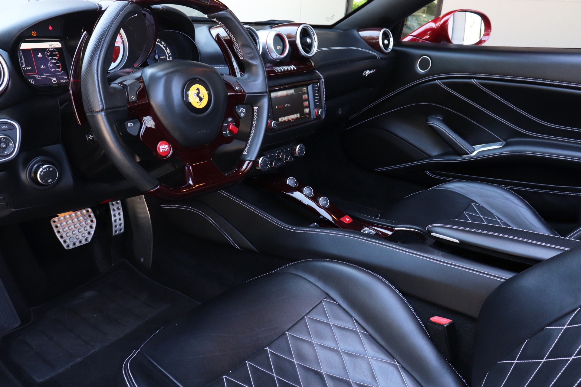 Used-2015-Ferrari-California-T-Novitec-Widebody