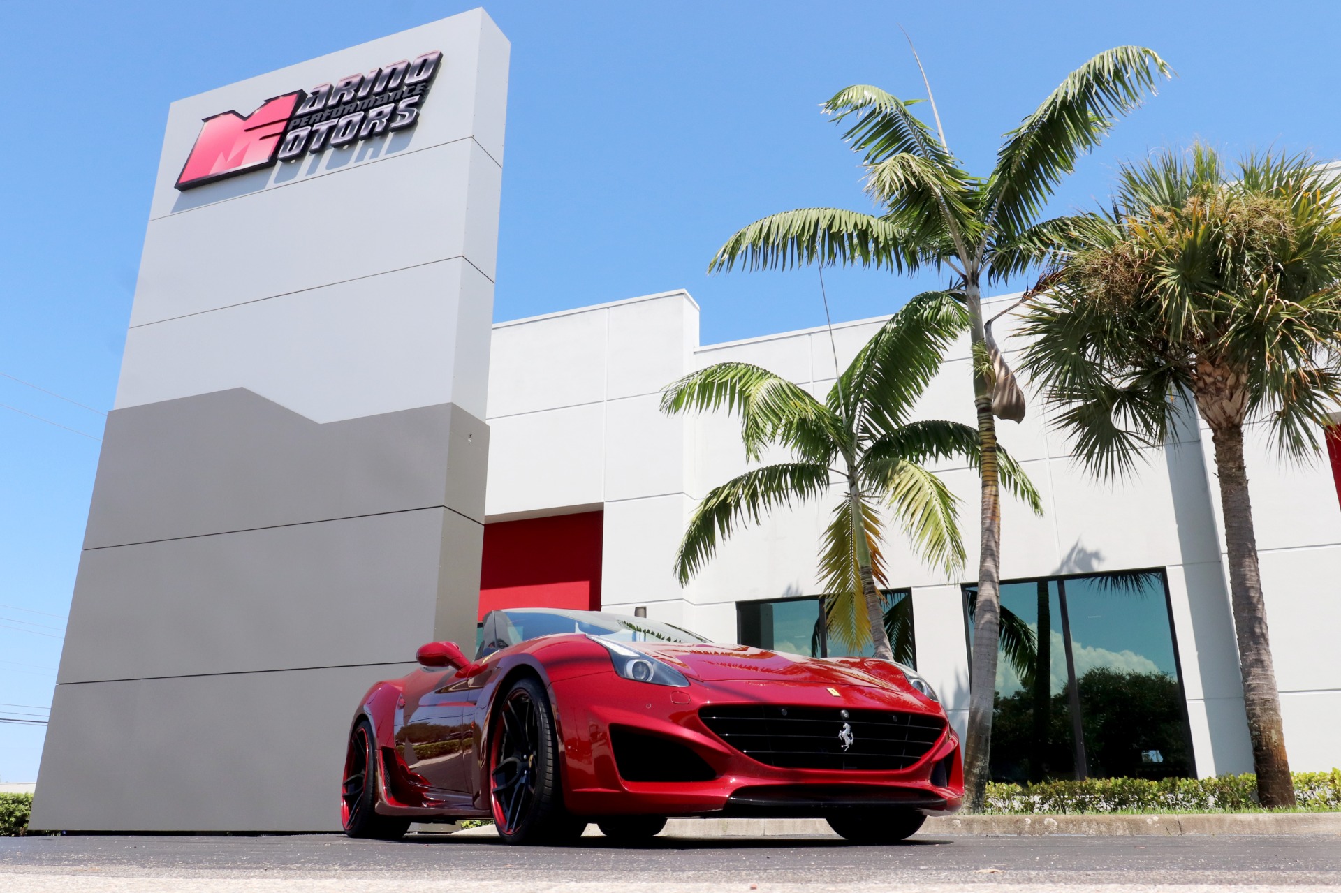 Used-2015-Ferrari-California-T-Novitec-Widebody