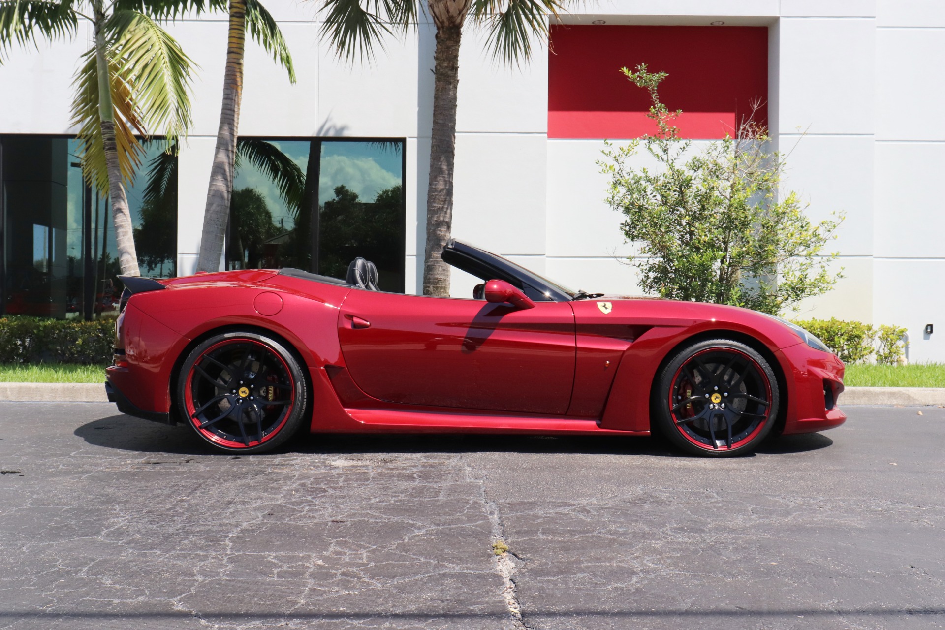 Used-2015-Ferrari-California-T-Novitec-Widebody