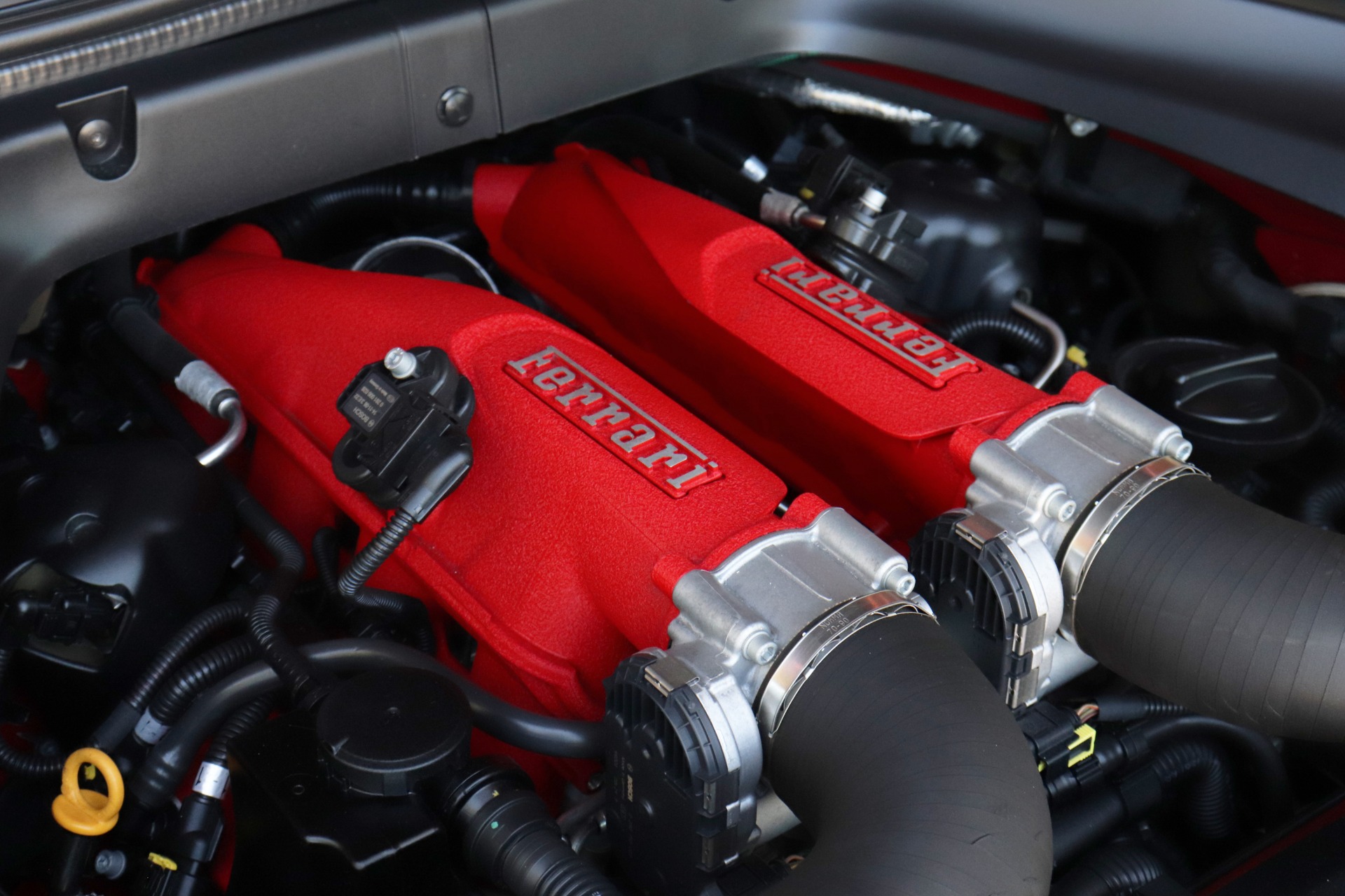 Used-2015-Ferrari-California-T-Novitec-Widebody