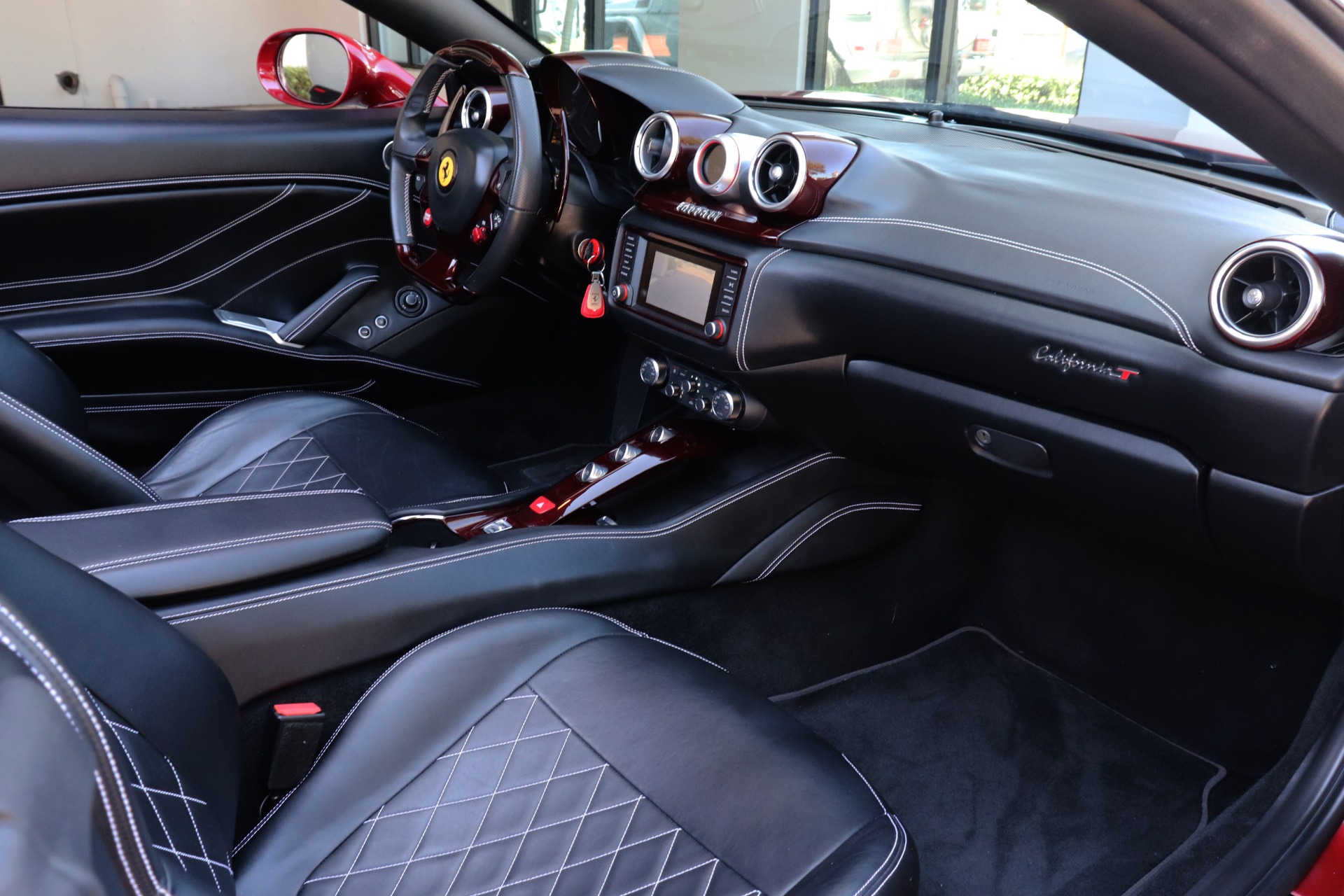 Used-2015-Ferrari-California-T-Novitec-Widebody