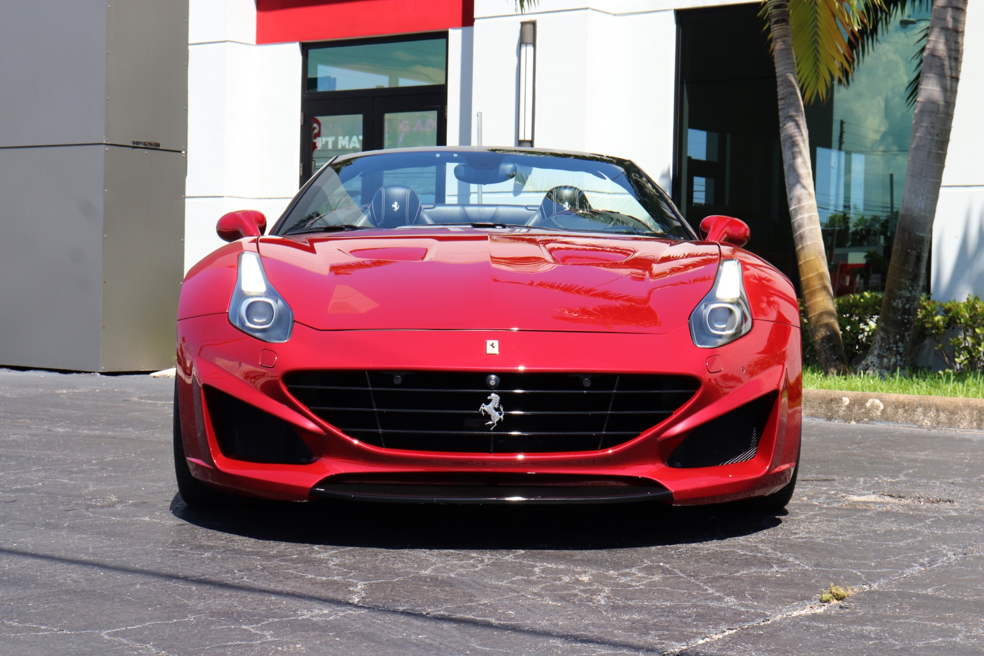 Used-2015-Ferrari-California-T-Novitec-Widebody