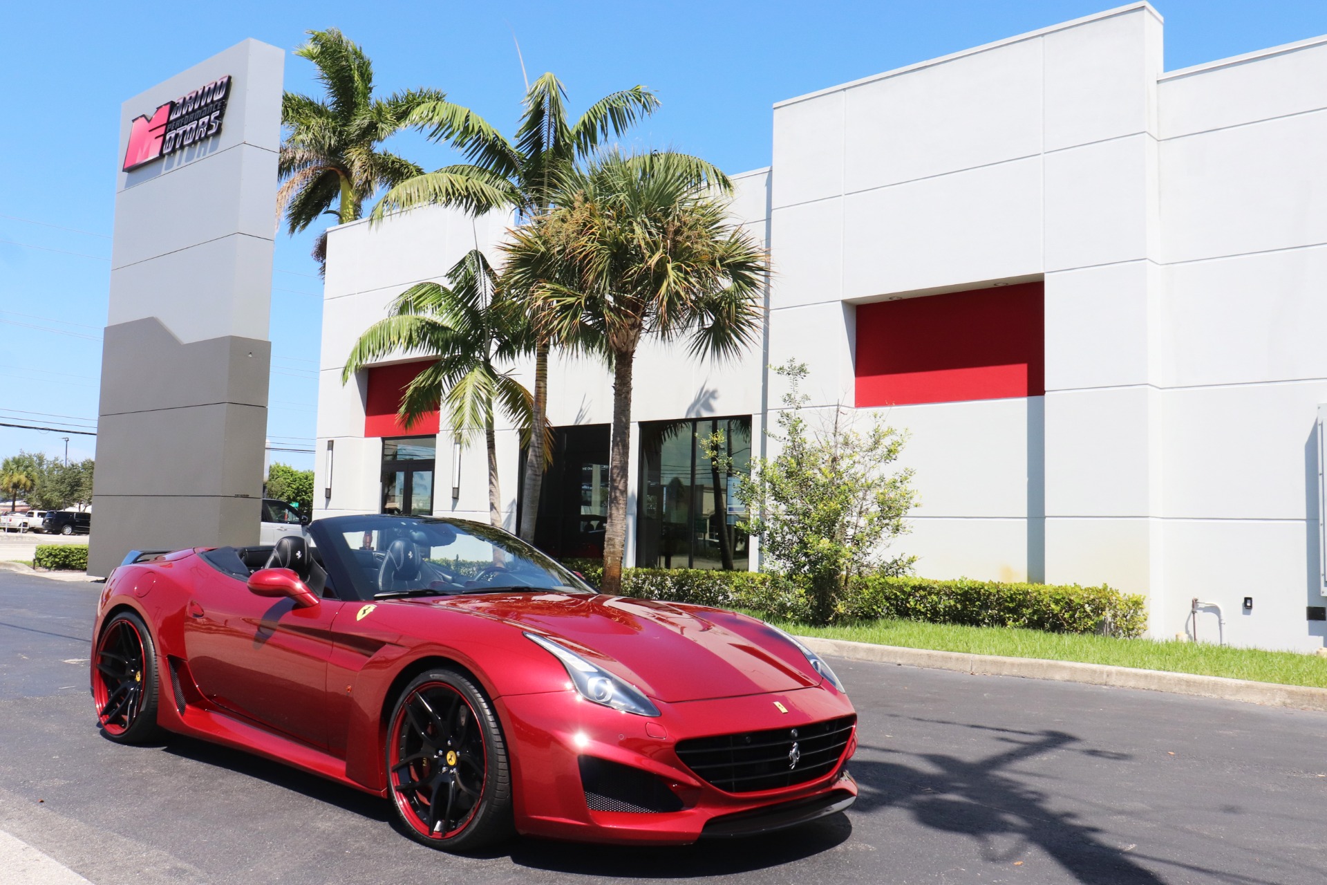 Used-2015-Ferrari-California-T-Novitec-Widebody
