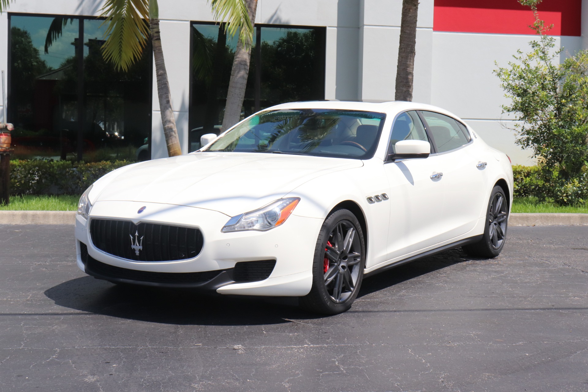 Used-2014-Maserati-Quattroporte-Sport-GT-S