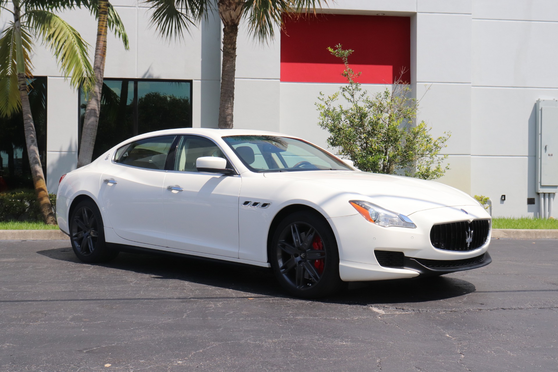 Used-2014-Maserati-Quattroporte-Sport-GT-S